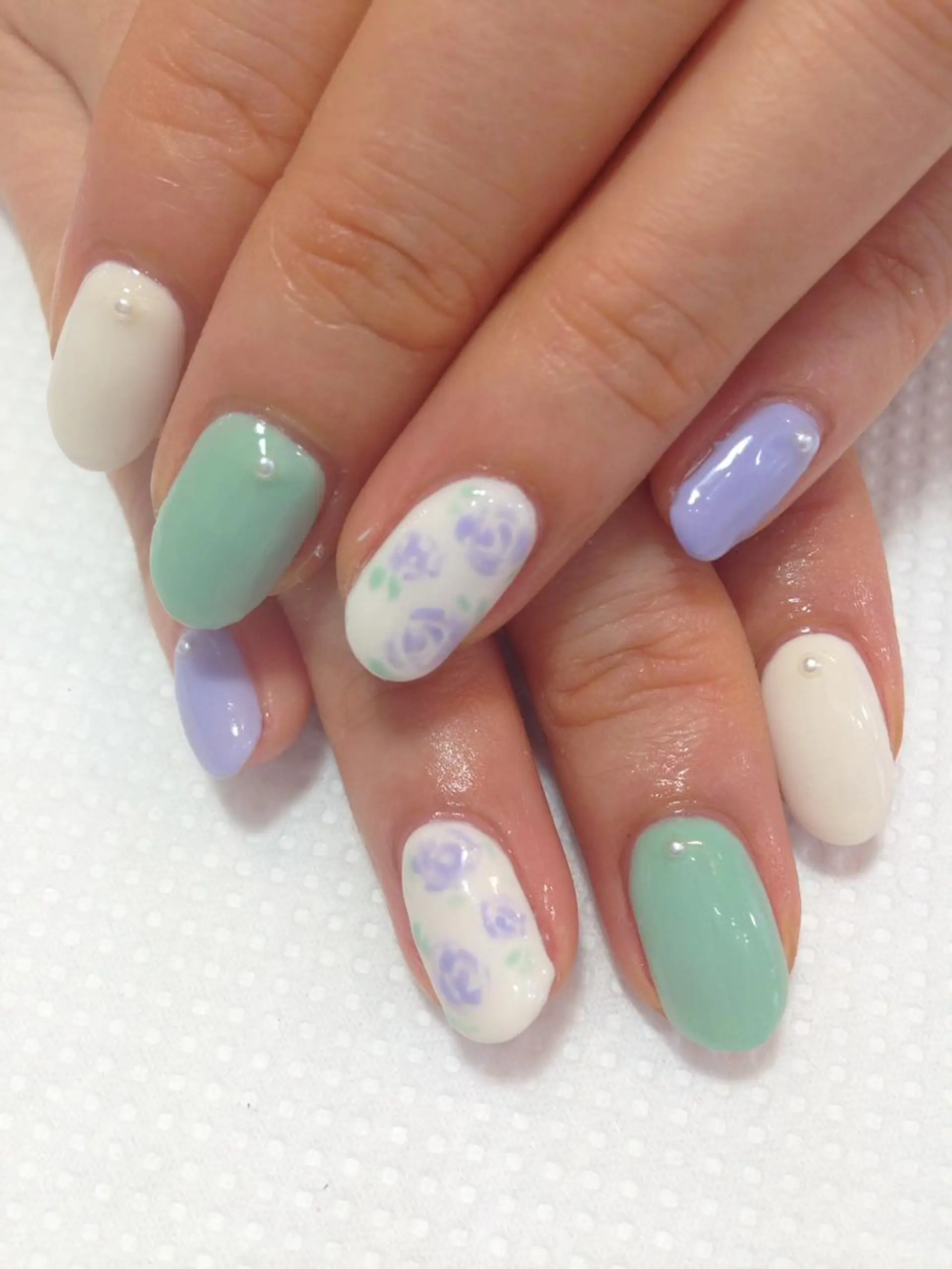 ネイル nail atelier new moon所属・森 貴子のネイルデザイン