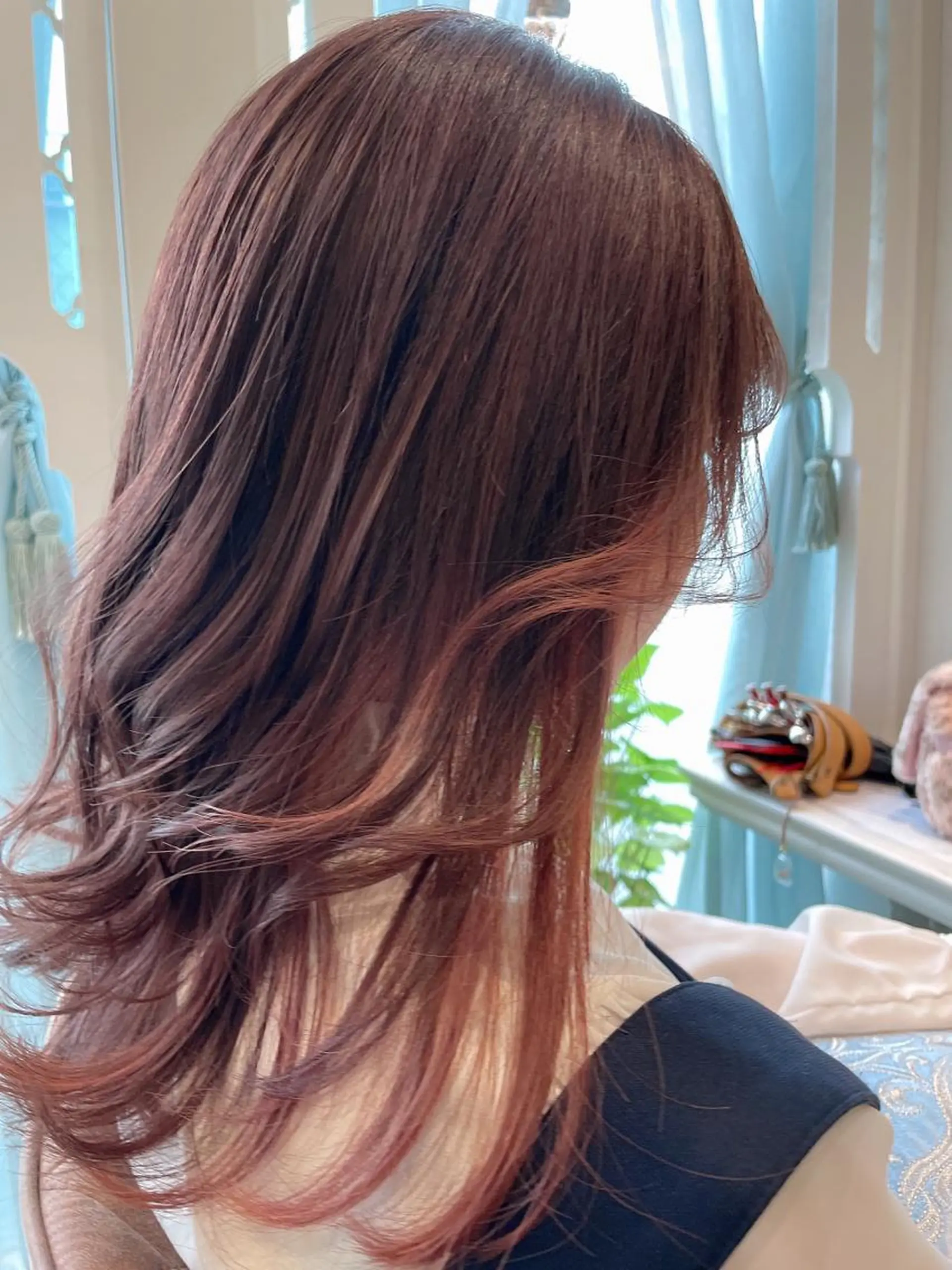 ミディアム カラー カット ヘアカラー トリートメント レイヤーカット/ 顔周り 五島巨幹のヘアスタイル