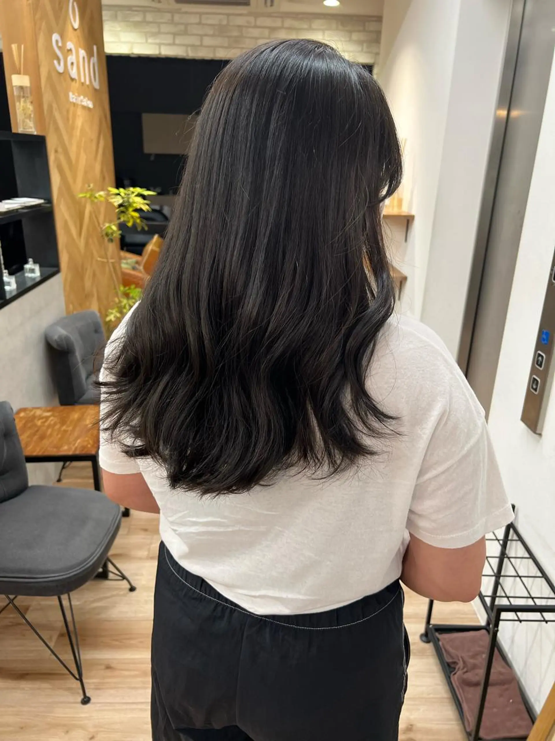 ロング カラー アッシュ ✨️今だけ無料✨️ 鶴田みなみのヘアスタイル