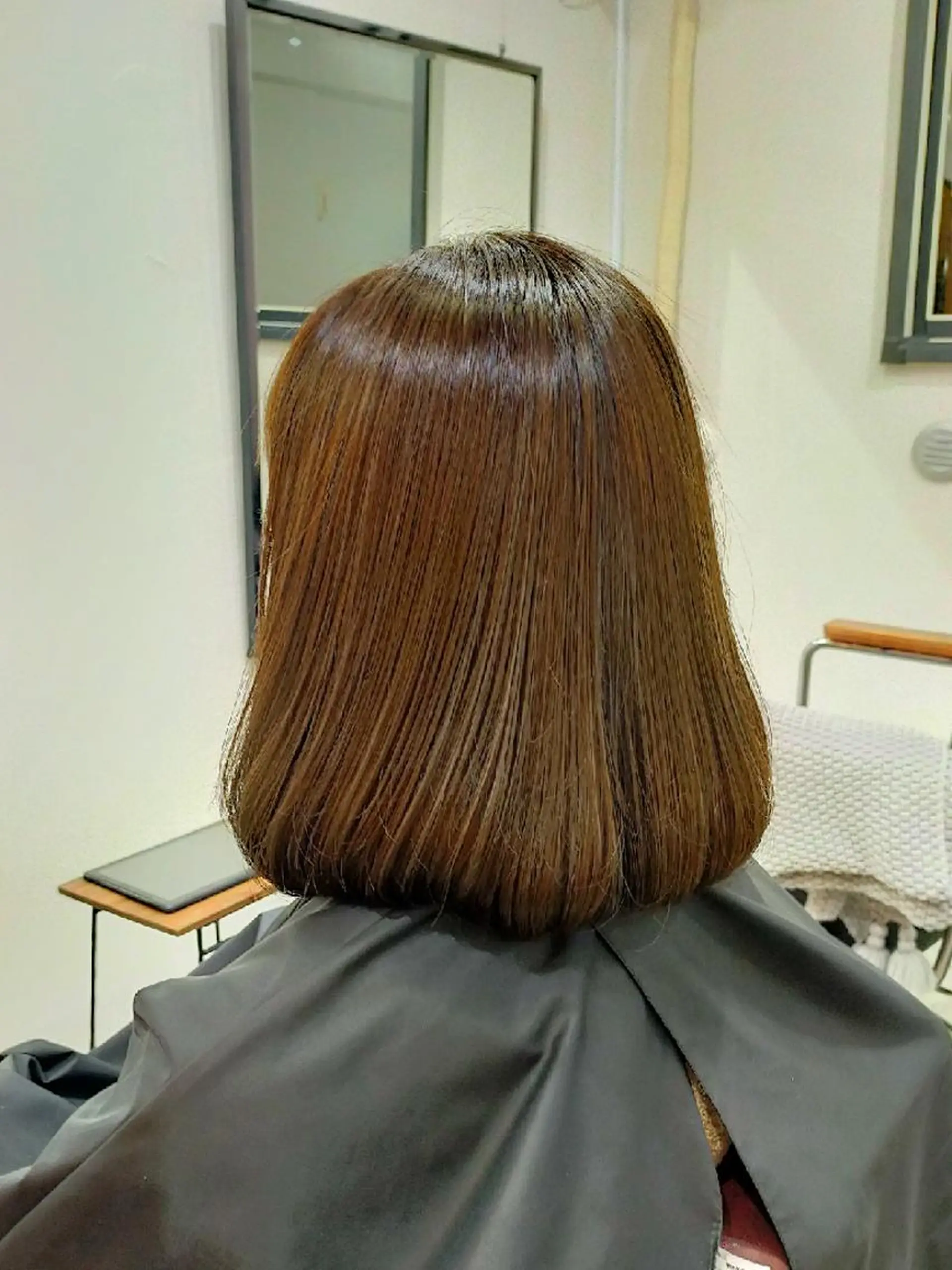 ショート カラー カット ヘアカラー トリートメント SUN GLOW  サングロウ所属・ナカノメ トシアキのヘアスタイル