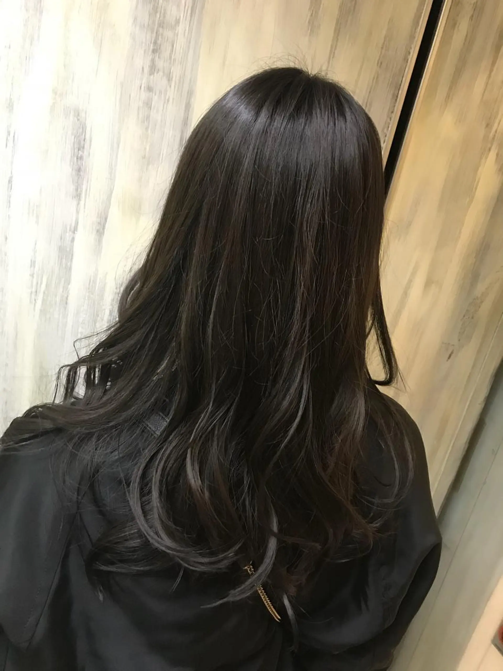セミロング カラー shi hoのヘアスタイル