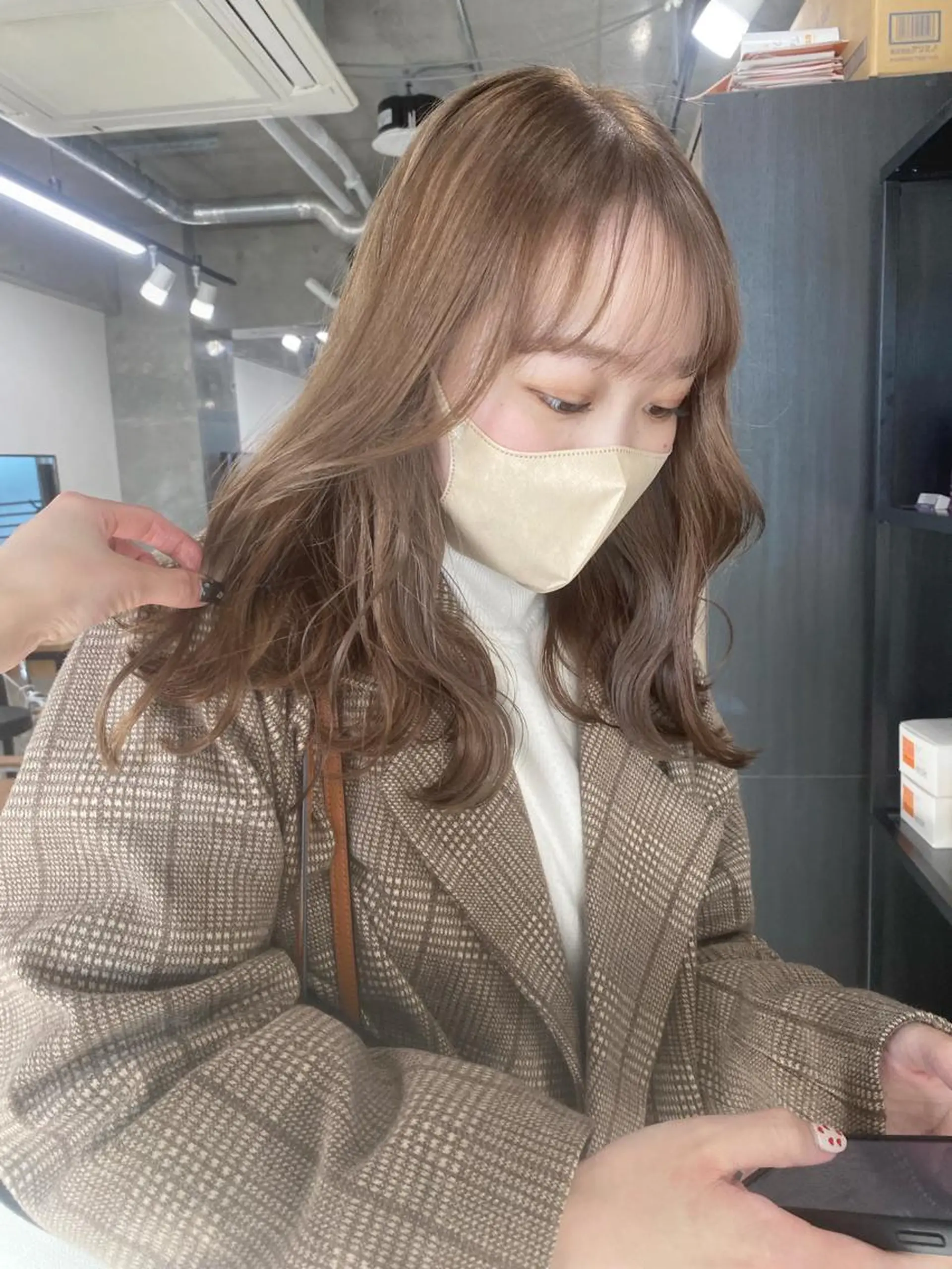 ロング カラー ヘアアレンジ 🌷FUKA🌷 まろやかハイトーンのヘアスタイル