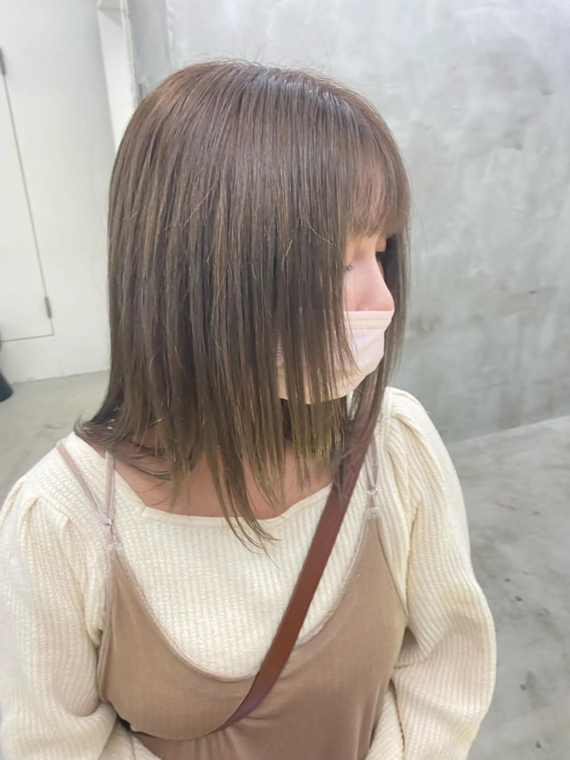 ミディアム カラー ミディアムパーマ バレイヤージュ ブリーチ ケアブリーチ デザインカラー yiye 青山所属・無料カットモデル募集 🌱ひょうがのヘアスタイル