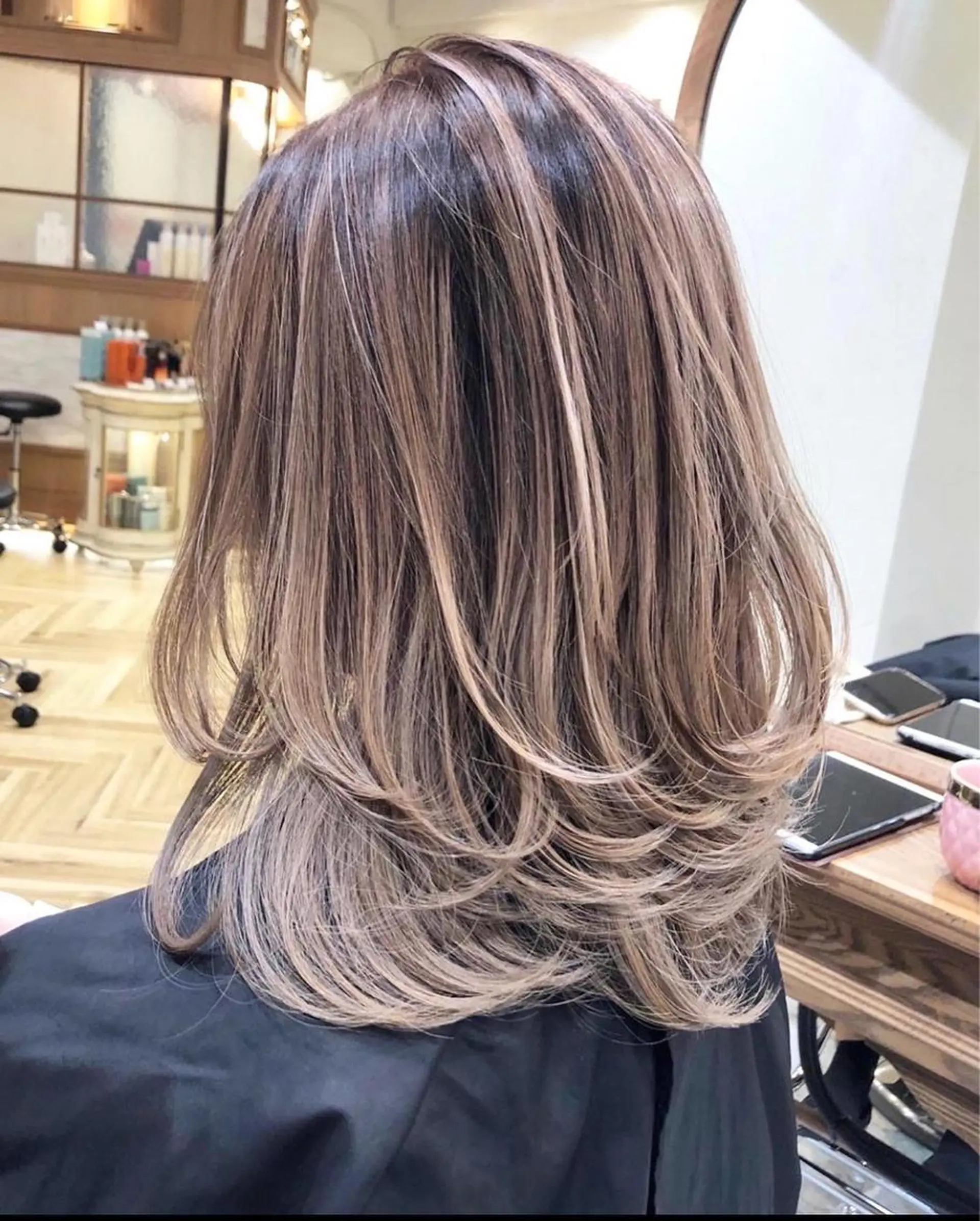 ロング salowin 原宿 aroa所属・韓国／ハッシュカット ／透明感カラー／金野のヘアスタイル