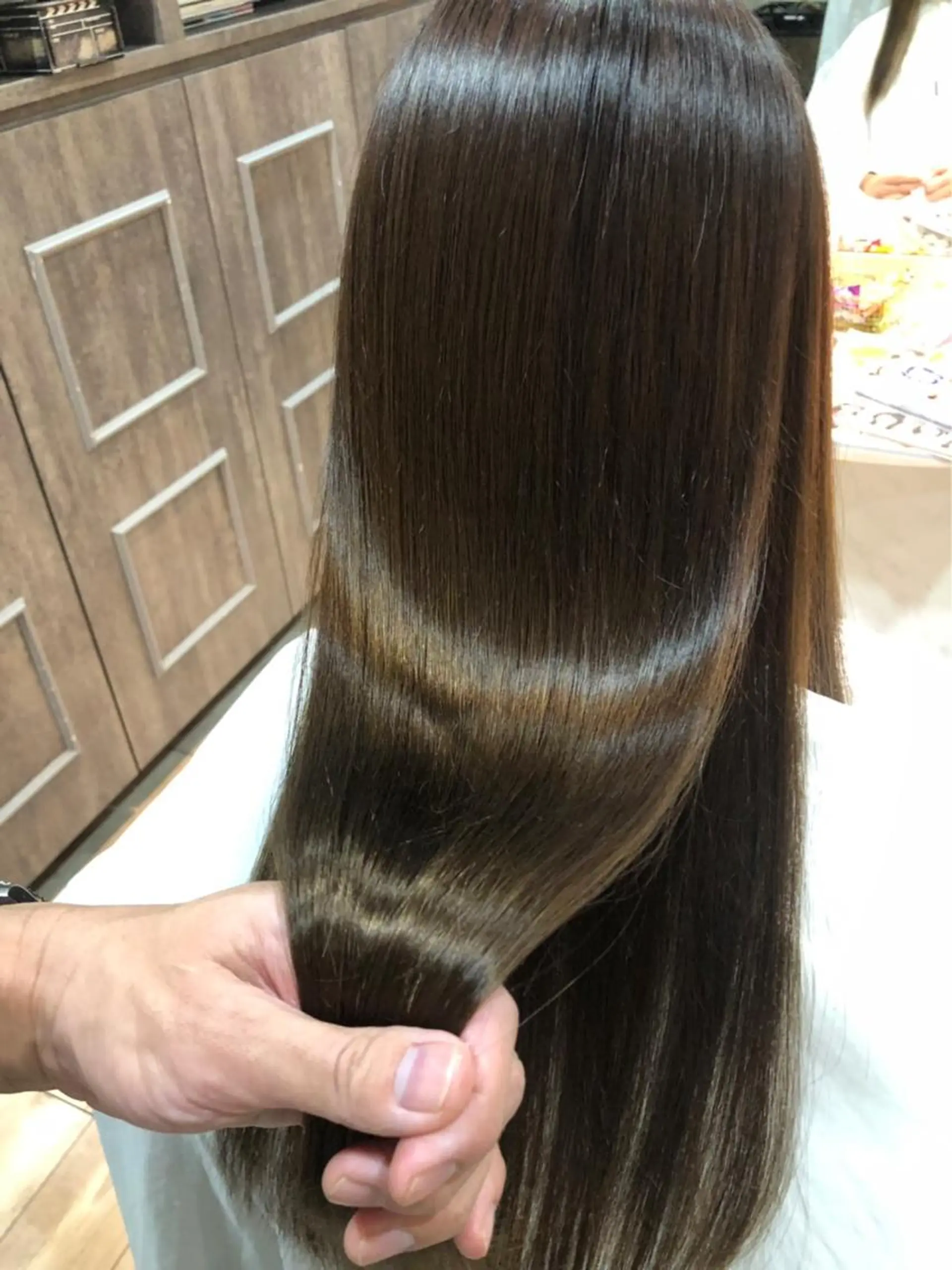 ロング 縮毛矯正 トリートメント 西川 仁のヘアスタイル