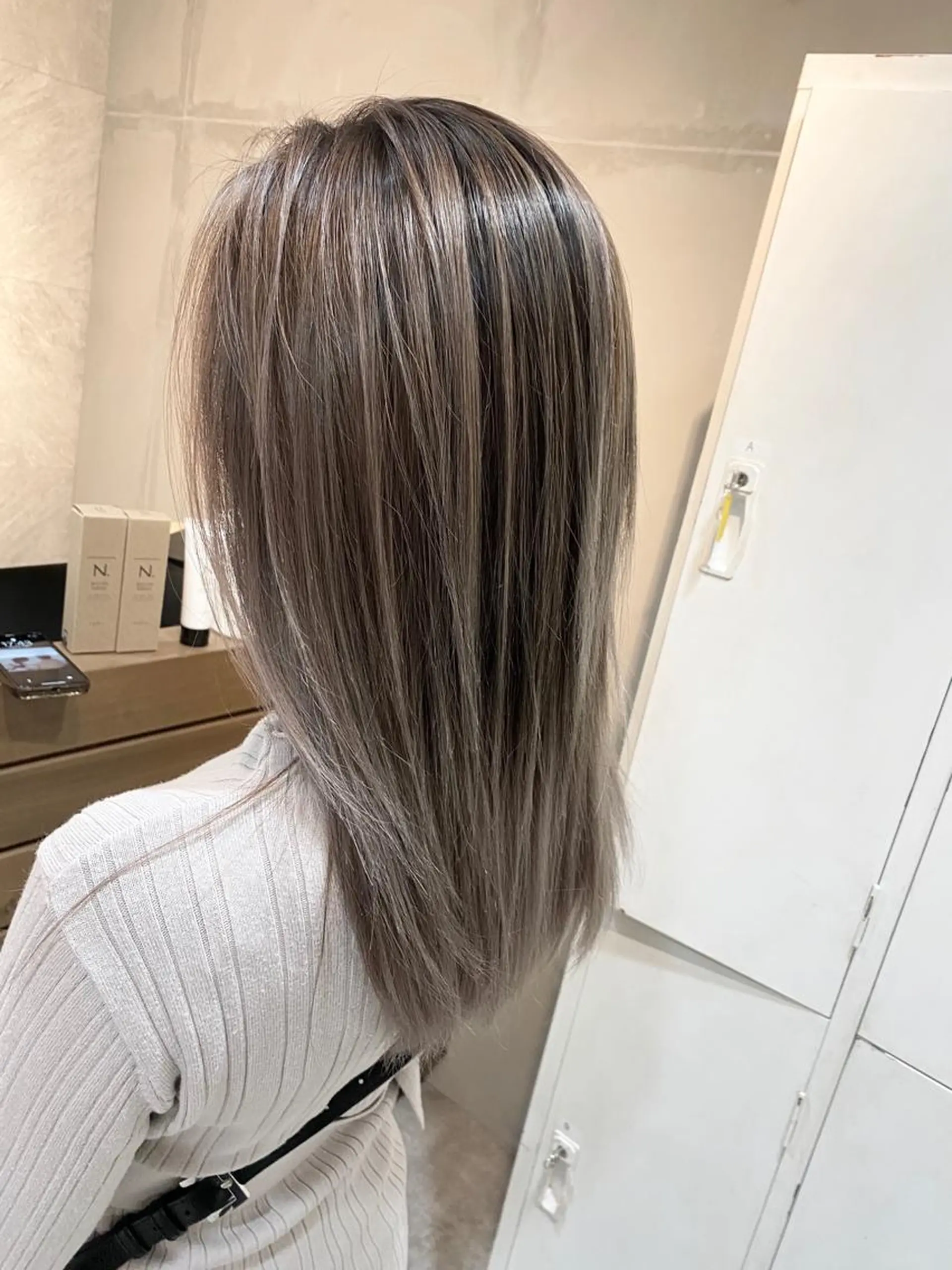 セミロング カラー La fith hair ruu.所属・lafithhair ruu.南本庄のヘアスタイル
