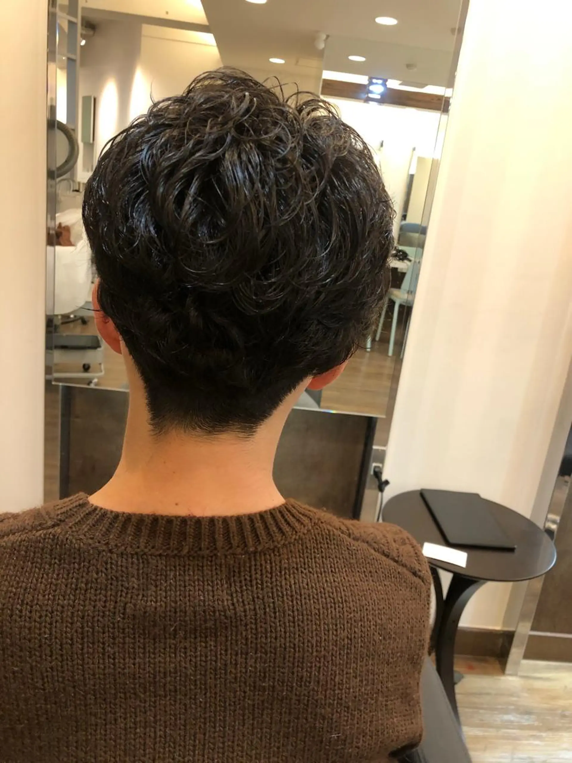 ショート パーマ メンズ 前川 万都里のヘアスタイル
