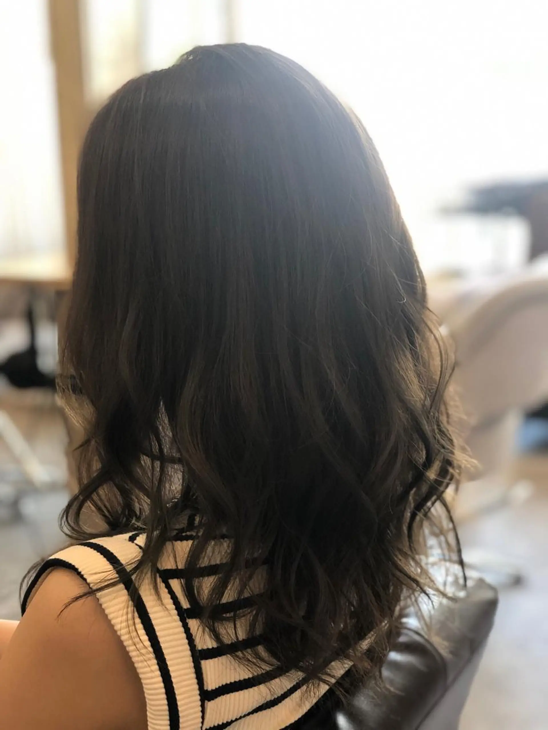 ミディアム カラー 縮毛矯正・髪質改善 人気No1🩶北島のヘアスタイル