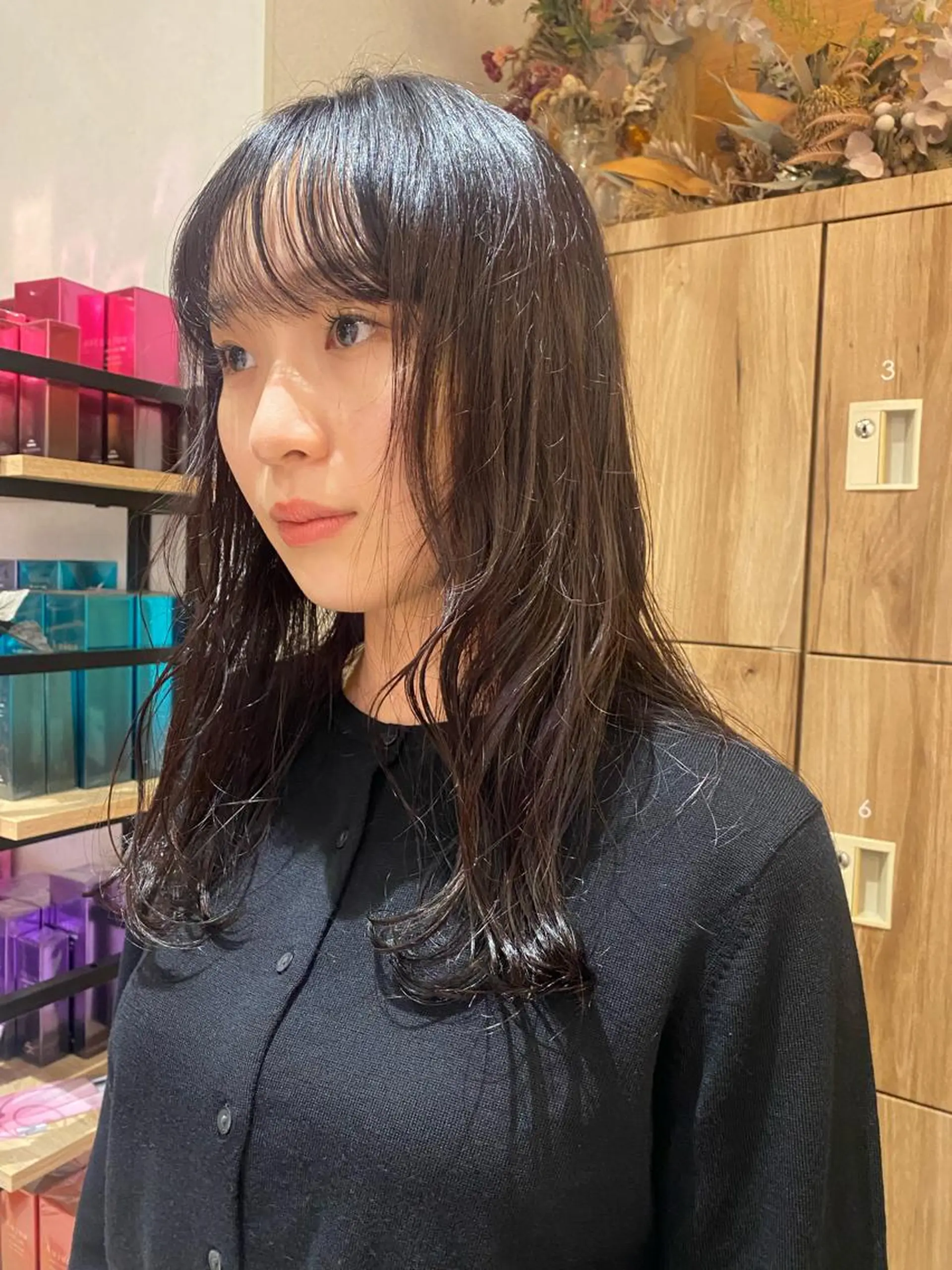 セミロング カラー 黒髪 ラベンダーカラー カット ヘアカラー パーマ指名No1 /namiのヘアスタイル