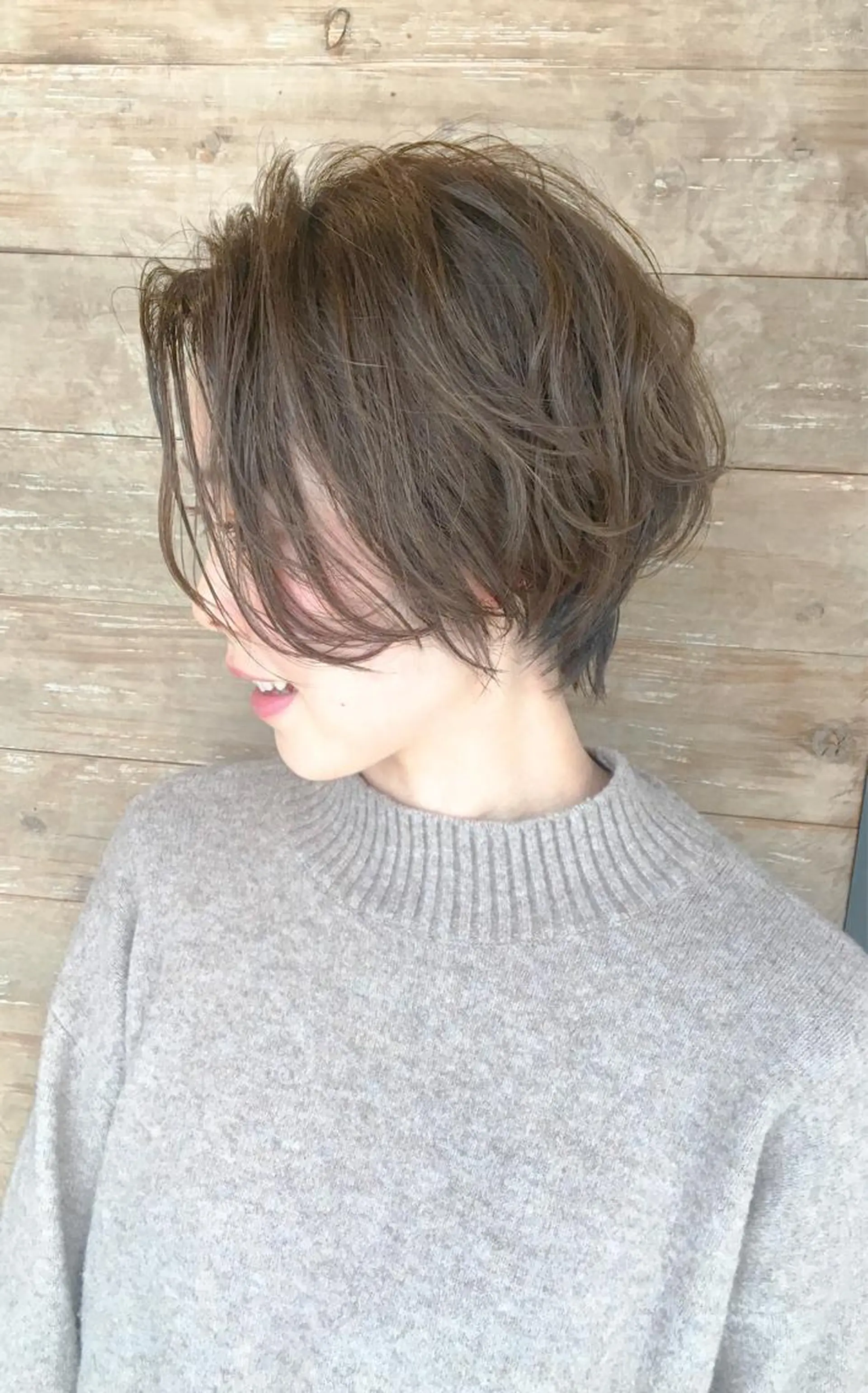 ショート カラー ヘアアレンジ アディクシーカラー バレイヤージュ ブリーチ ケアブリーチ デザインカラー kiki所属・中田 敏明のヘアスタイル