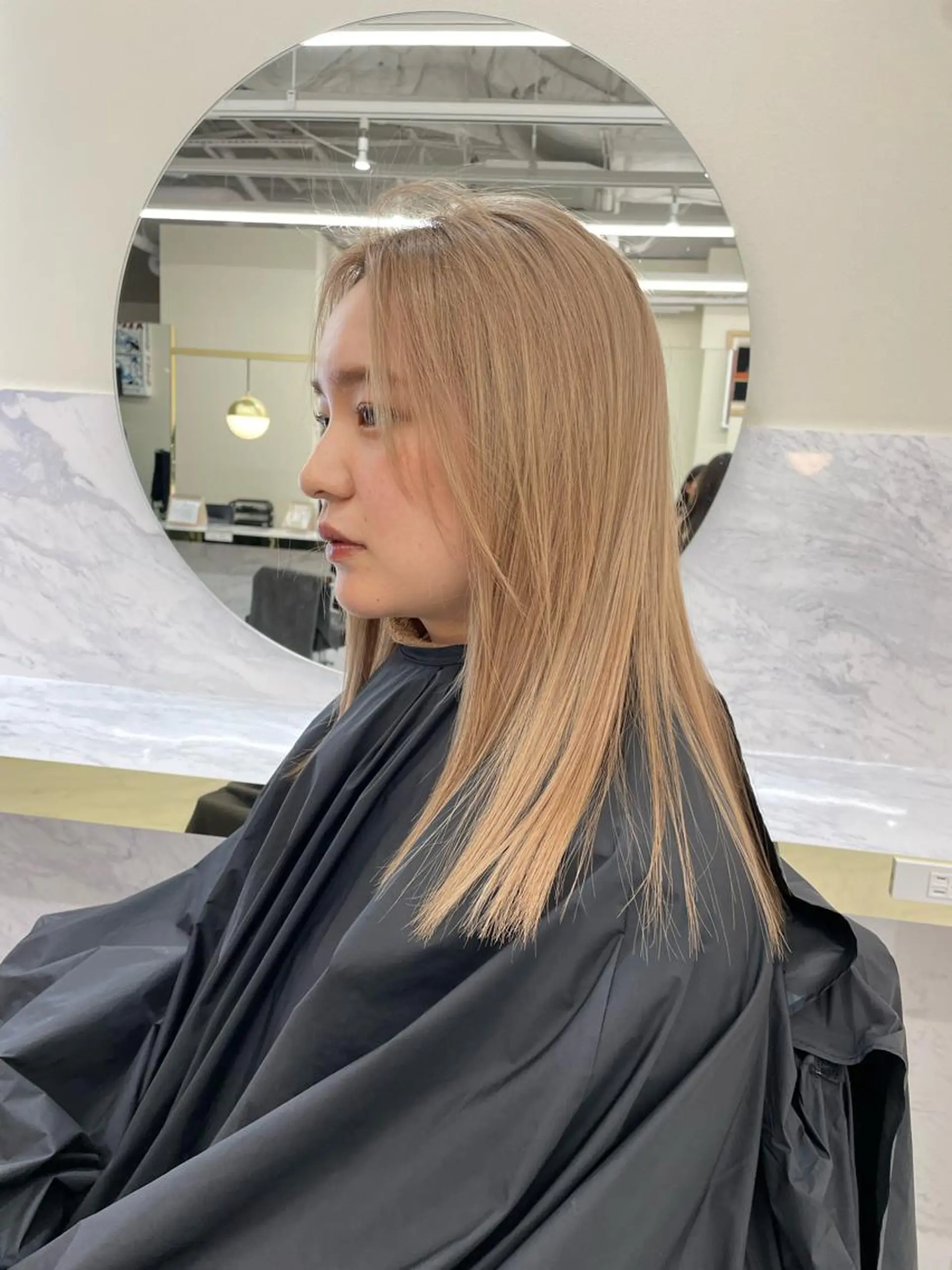 セミロング カラー ヘアアレンジ mao透明感カラー 似合わせヘアメイクのヘアスタイル