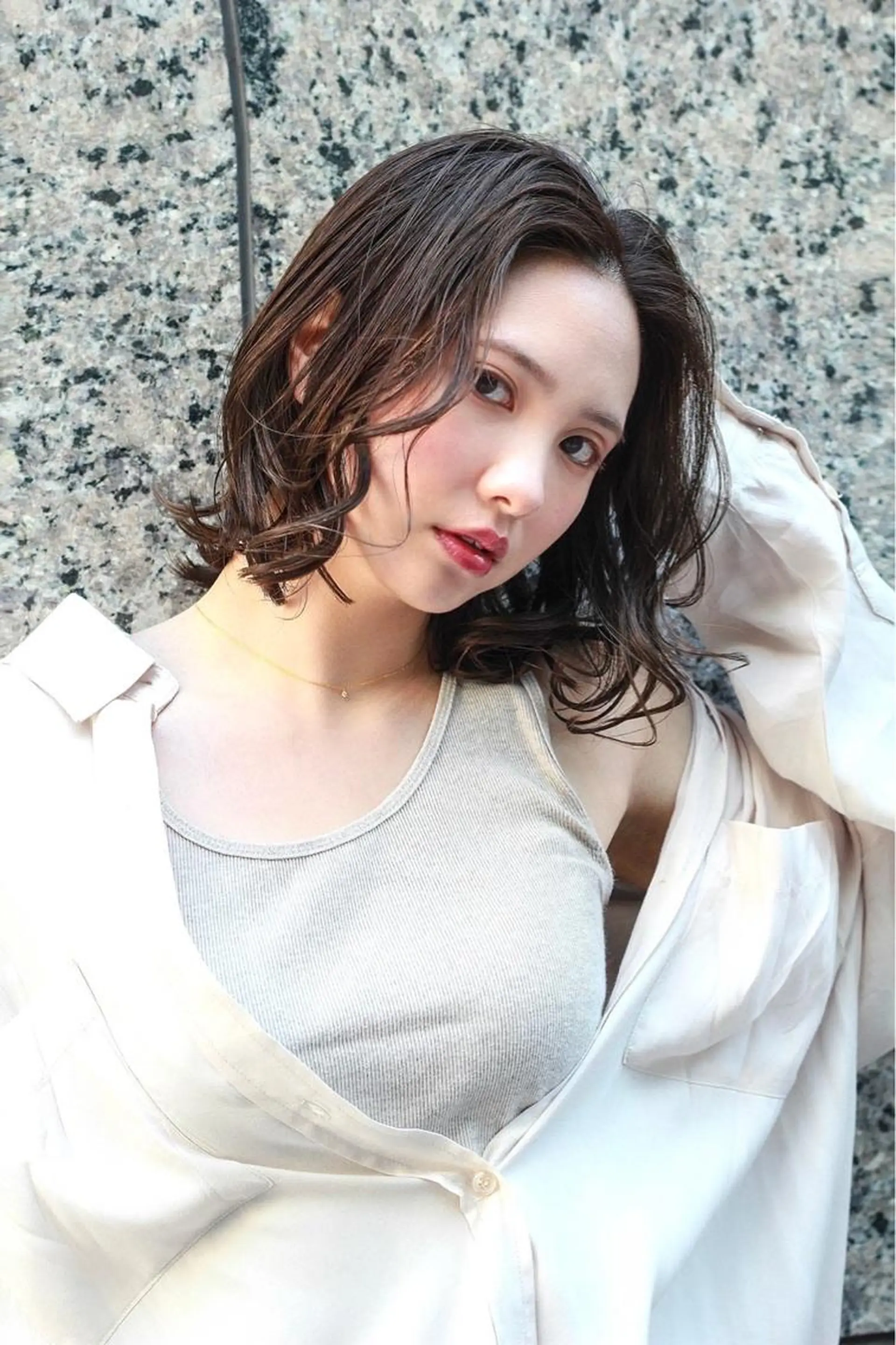 ミディアム カラー パーマ ヘアアレンジ メンズ キッズ ネイル マツエク・マツパ アイブロウ 《褒められる》 透明感カラー/小嶋のヘアスタイル