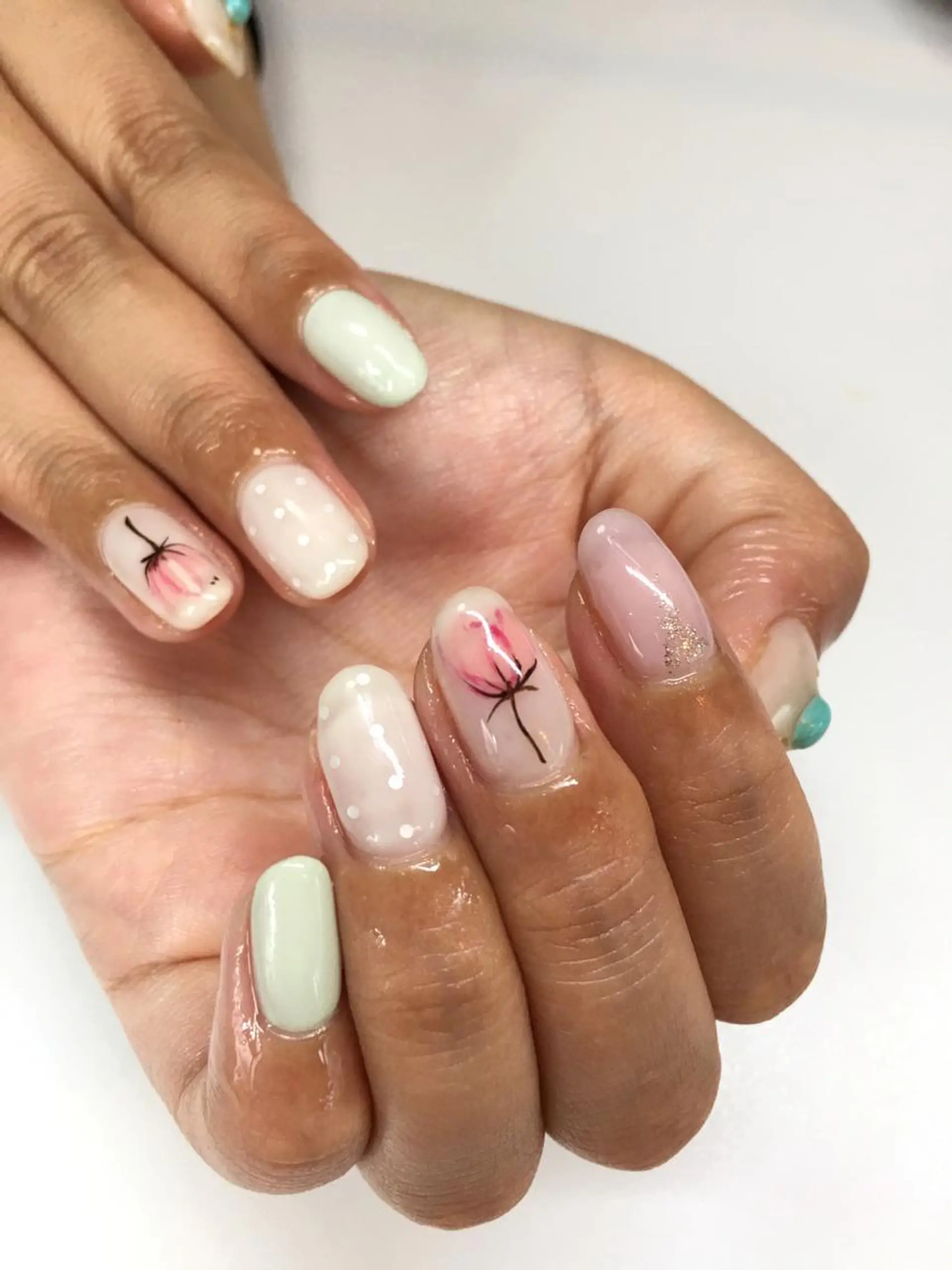 ネイル 持ち込み ハンドネイル glow_ nailのネイルデザイン