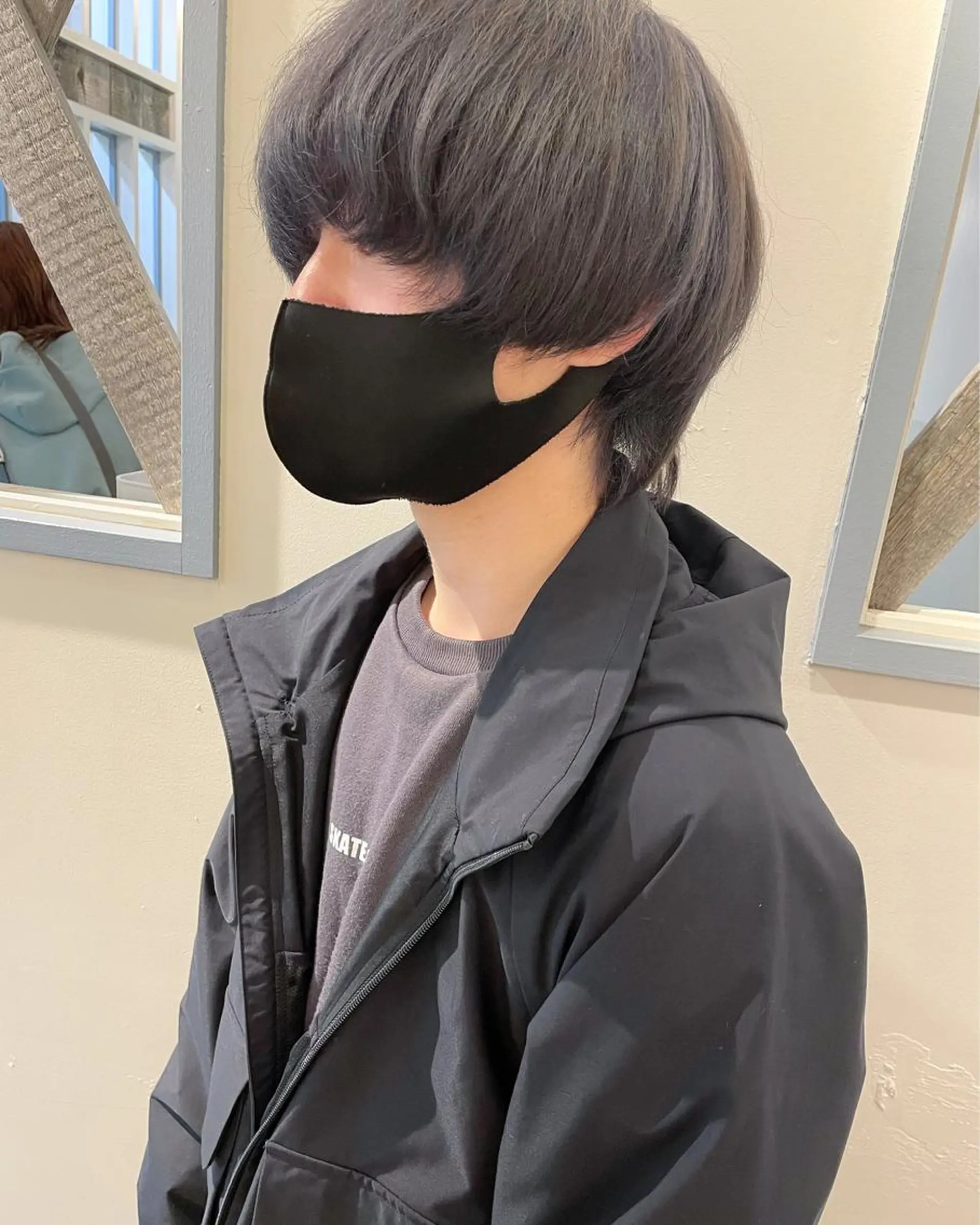 カラー メンズ マッシュ シルバー カット ヘアカラー トリートメント Zina🤍 yukinaのヘアスタイル