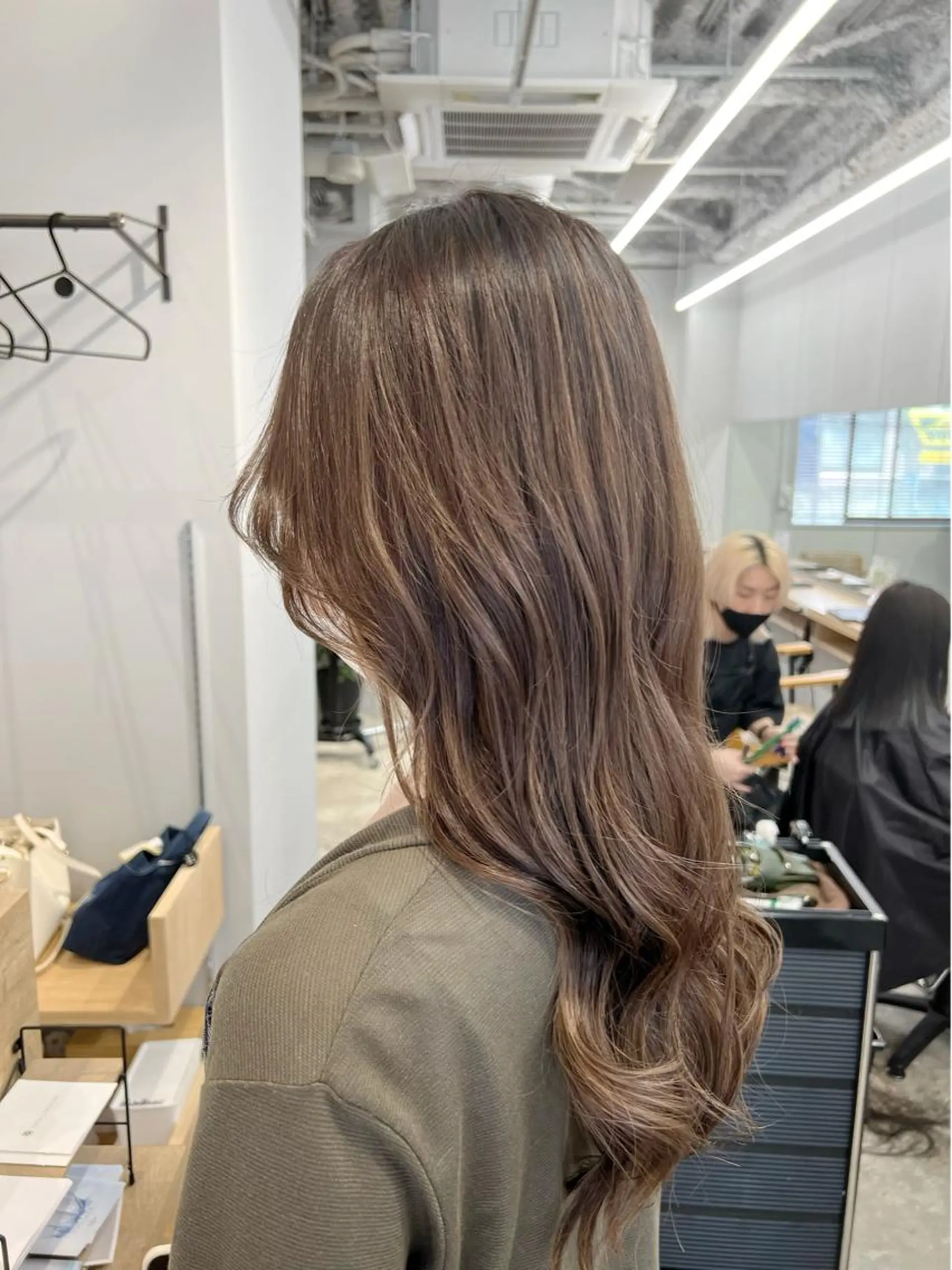 セミロング カラー ベージュカラー 代表　YUKI ☆のヘアスタイル
