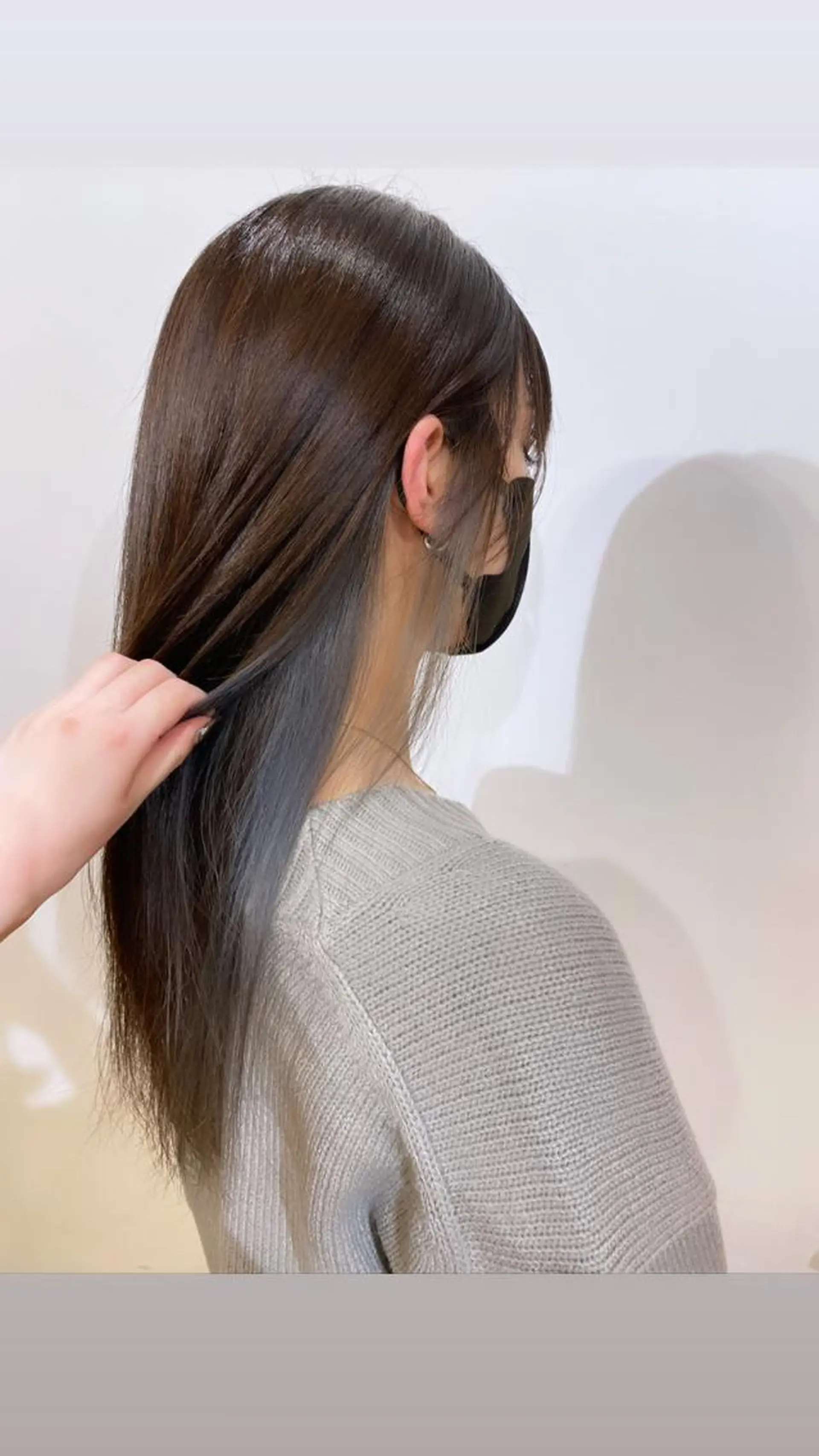 ロング ヘアカラー 谷川 あかりのヘアスタイル