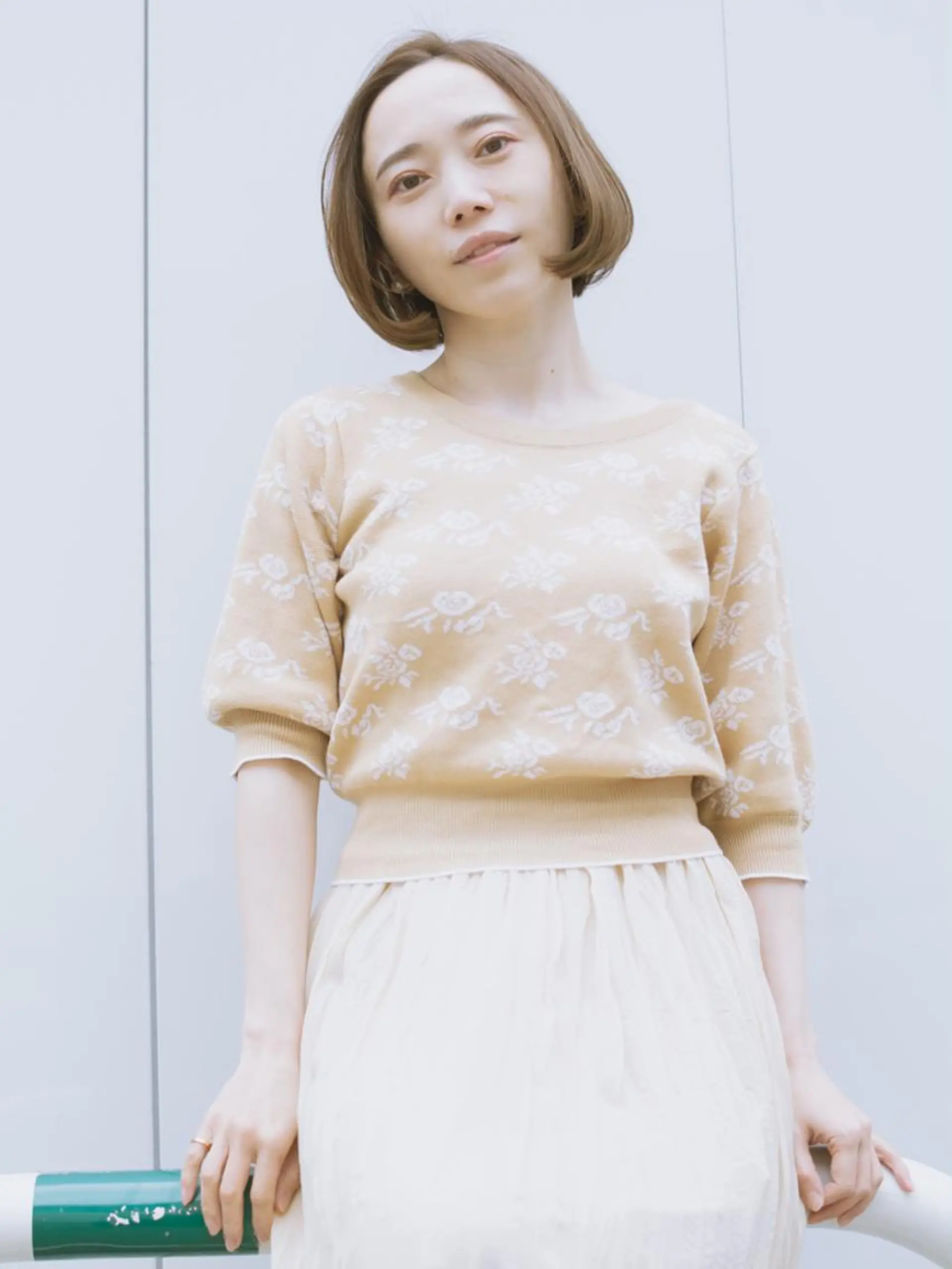 ショート カラー 切りっぱなしボブ ショートボブ ベージュカラー ブルーカラー ブルージュ 撮影モデル 斉藤 正敏のその他イメージ