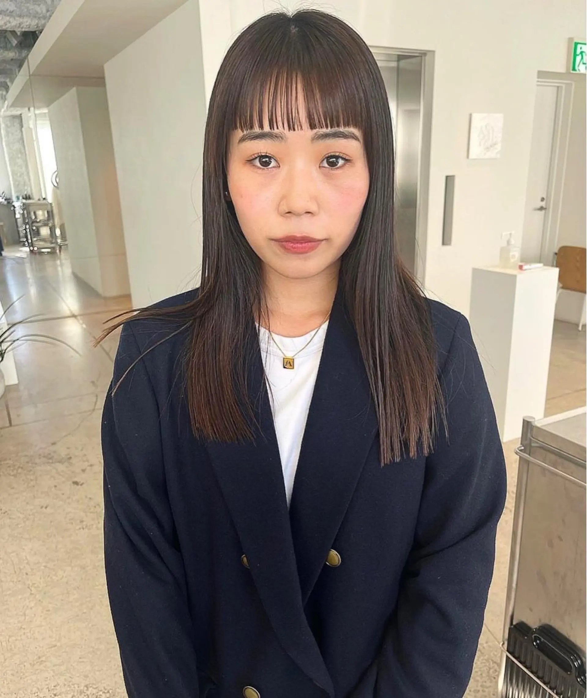 oma　袮次金 鈴香のヘアスタイル