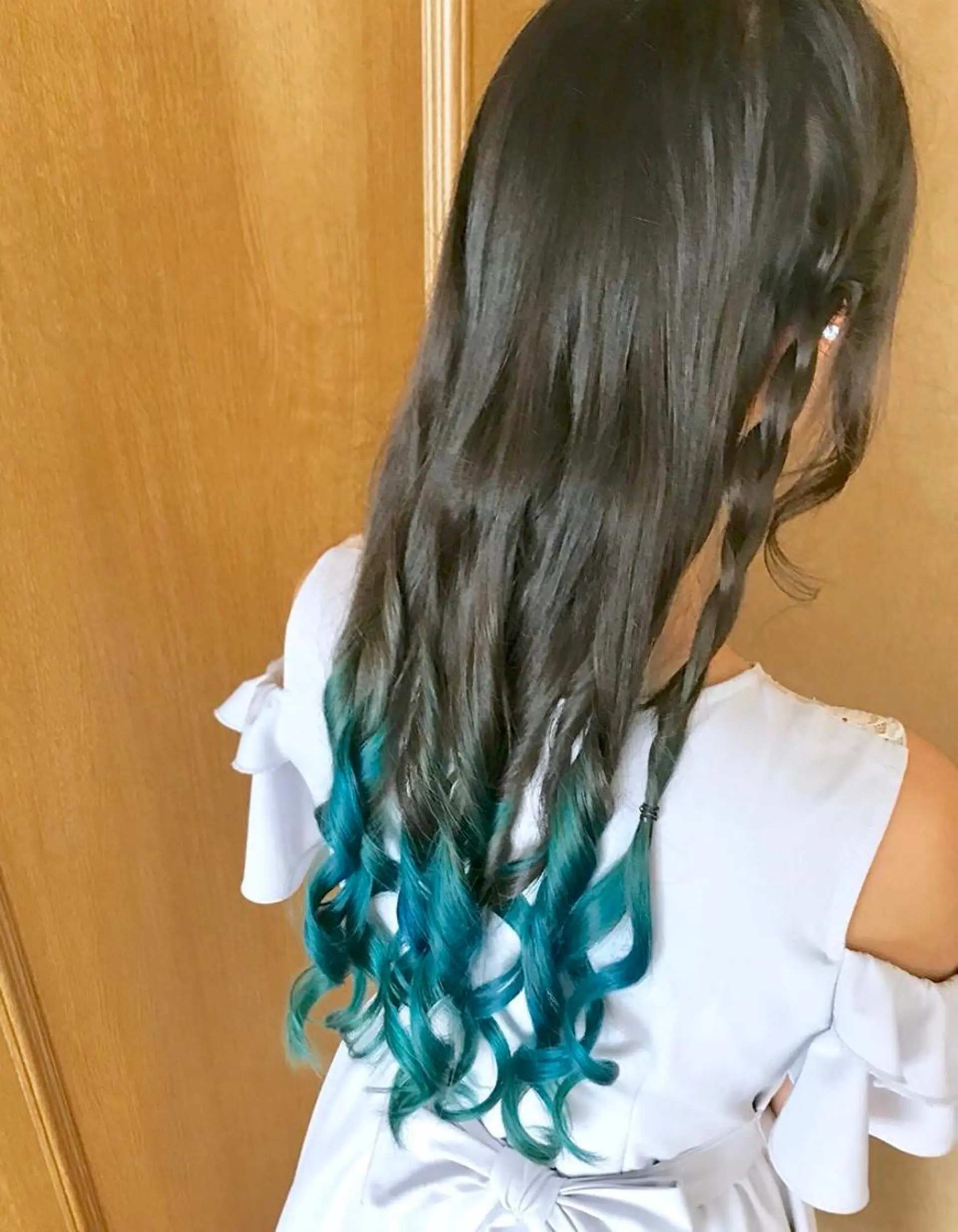 ロング カラー ヘアカラー トリートメント "PEPPU "所属・派手髪、ハイトーン ショートヘアShinのヘアスタイル