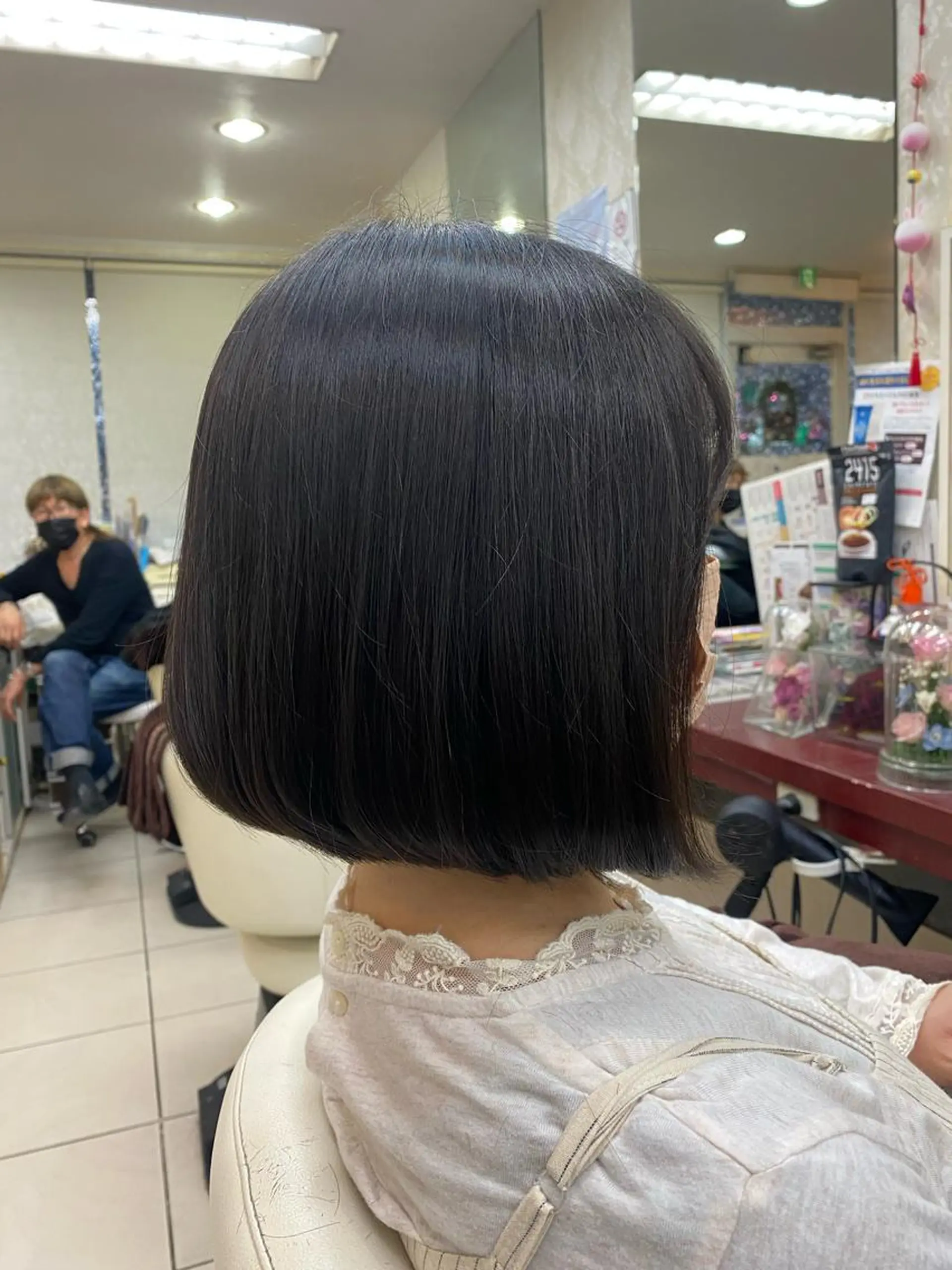 ショート 前下がりボブ ボブ 縮毛矯正専門店　美容室ハース所属・ウィリアム シュウのヘアスタイル