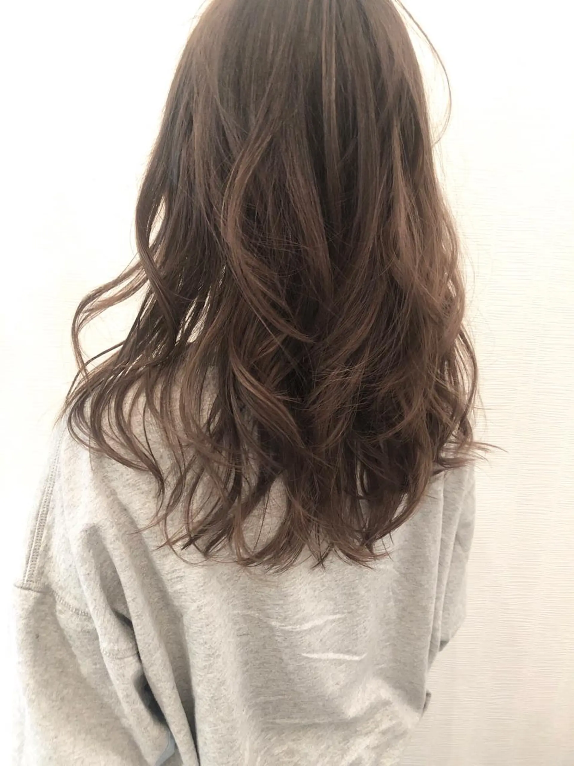 ロング カラー カット ヘアカラー トリートメント 平川 友希子のヘアスタイル