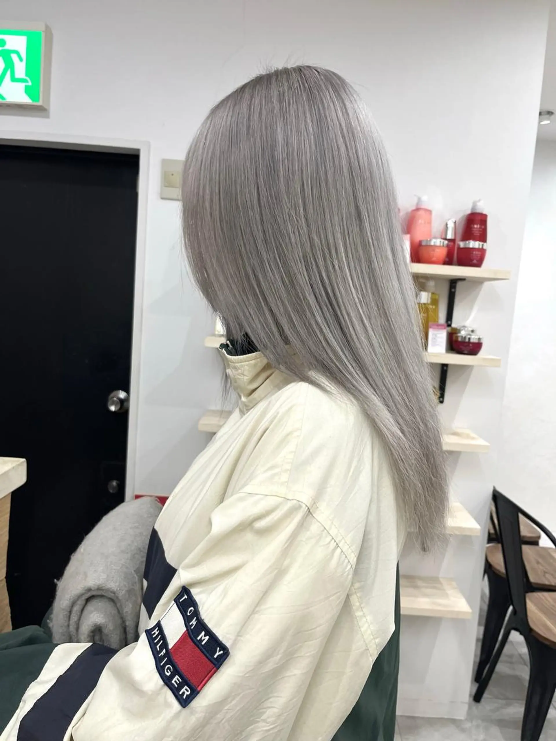 ロング カラー メンズ メンズブリーチ ブリーチ シルバー ホワイトシルバー カットモデル募集🐺 らいと💎のヘアスタイル