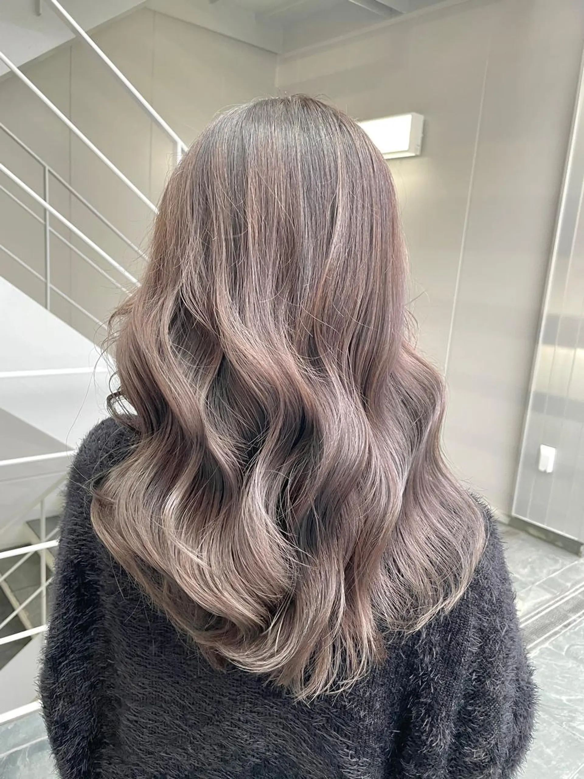 ロング カラー wixy    mimi所属・透明感カラーの人 ベージュの王様のヘアスタイル