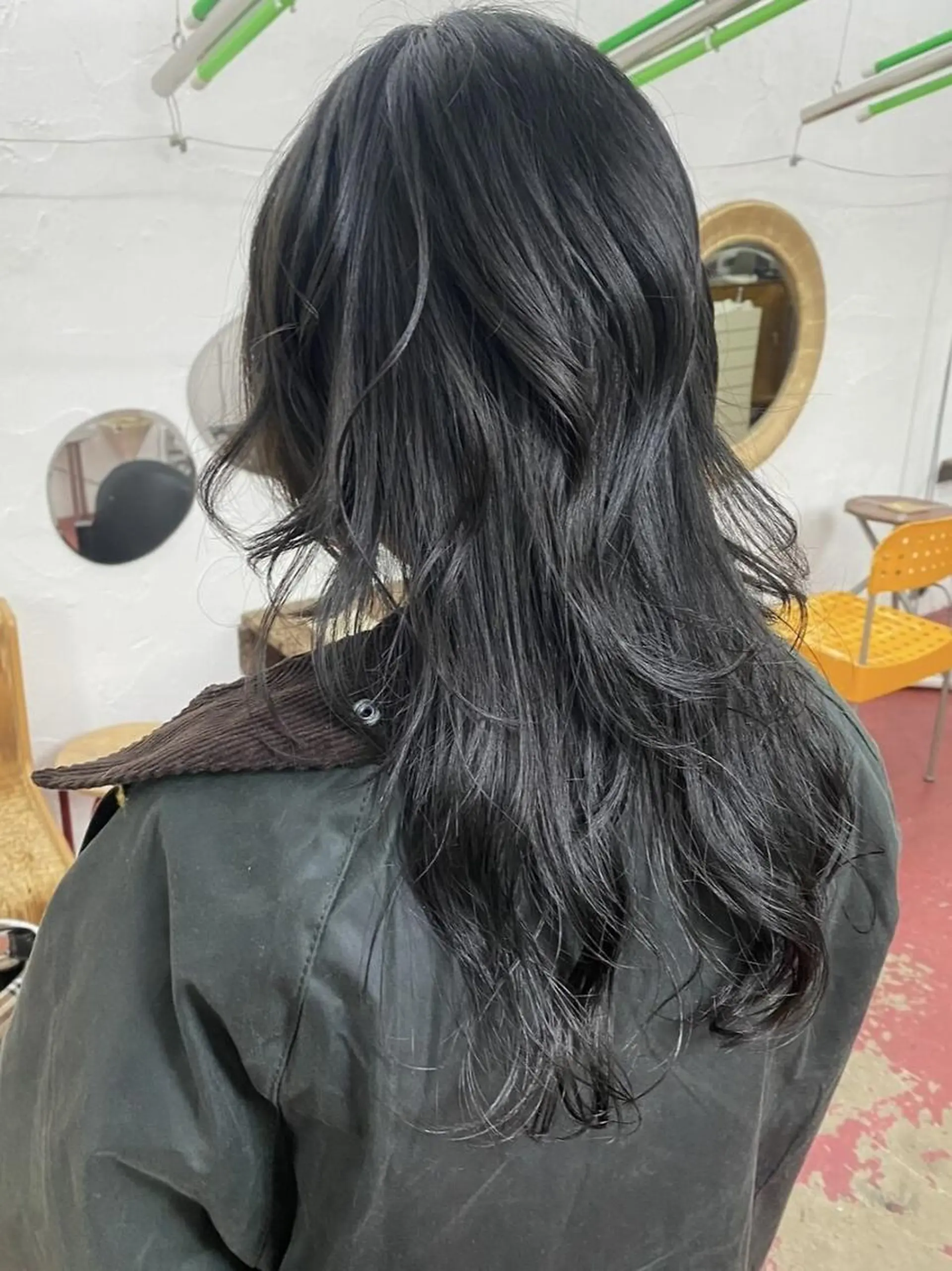 カラー ロング ヘアカラー トリートメント qiie ブリーチ ハイライトのヘアスタイル