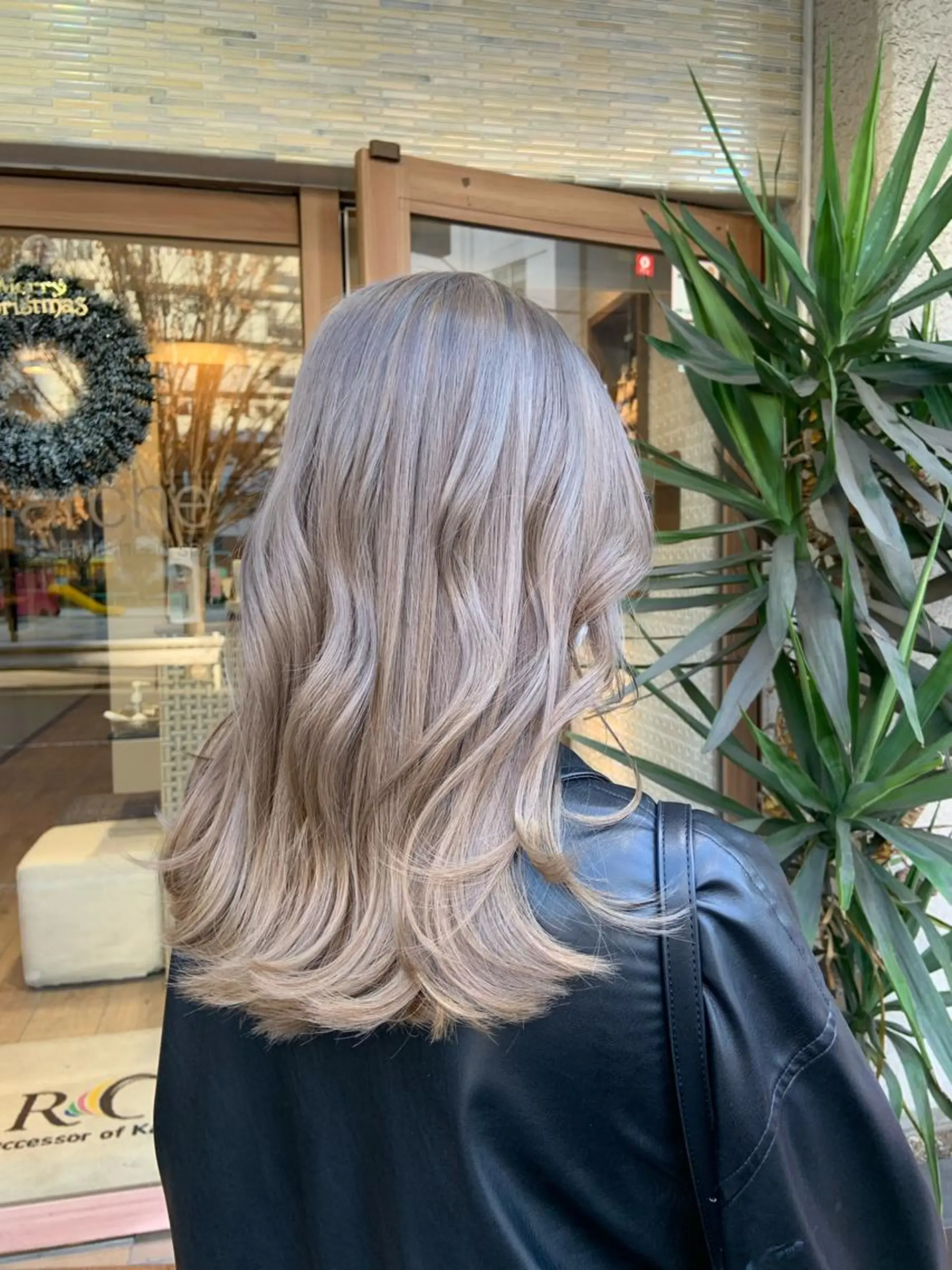 セミロング カラー 🤍透明感/韓国風 🤍サクラギヒトミのヘアスタイル