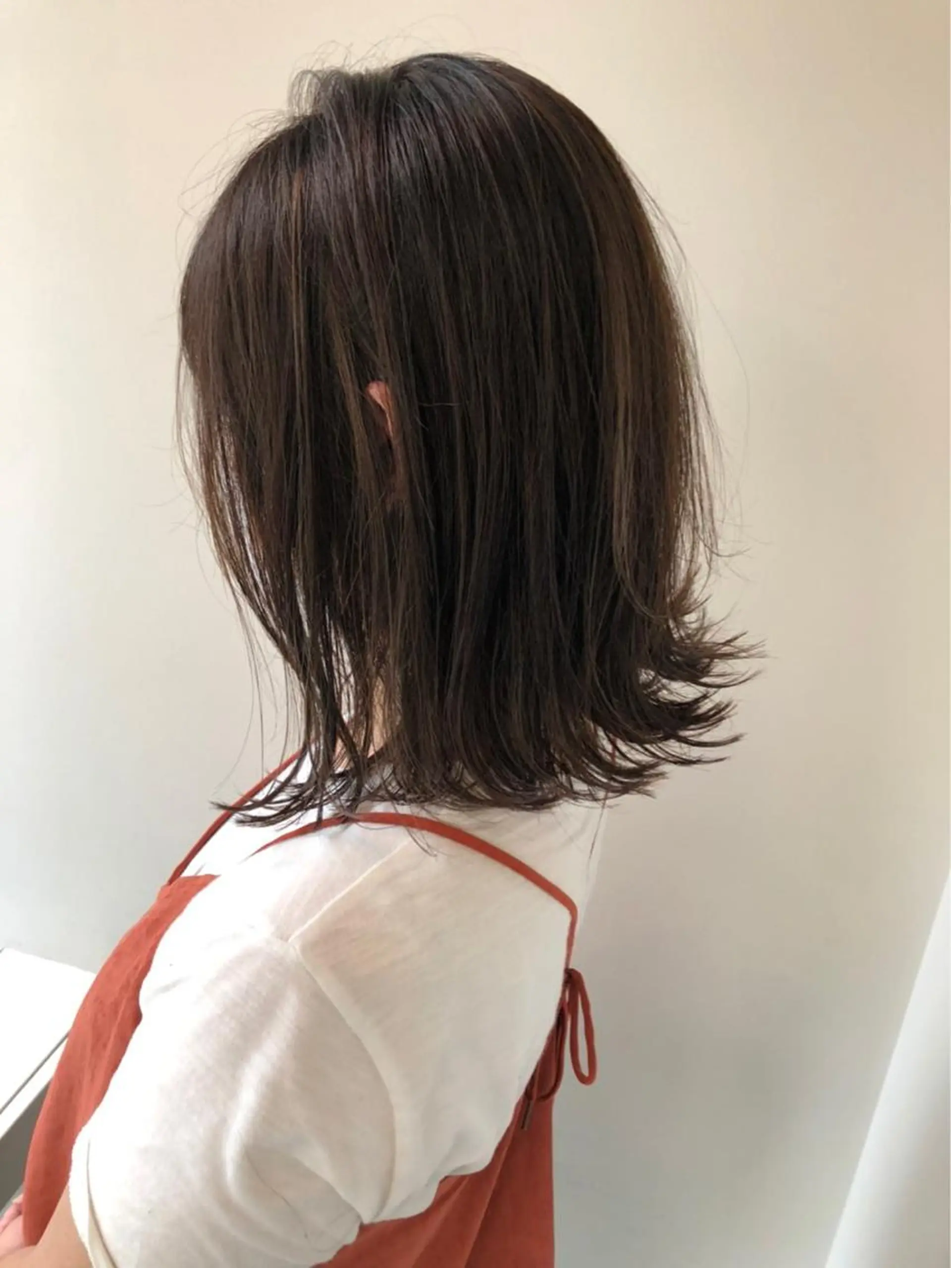 ミディアム カラー パーマ ヘアアレンジ ネイル マツエク・マツパ アイブロウ 前髪パーマ/割れ癖 /レイヤー/駅近のヘアスタイル