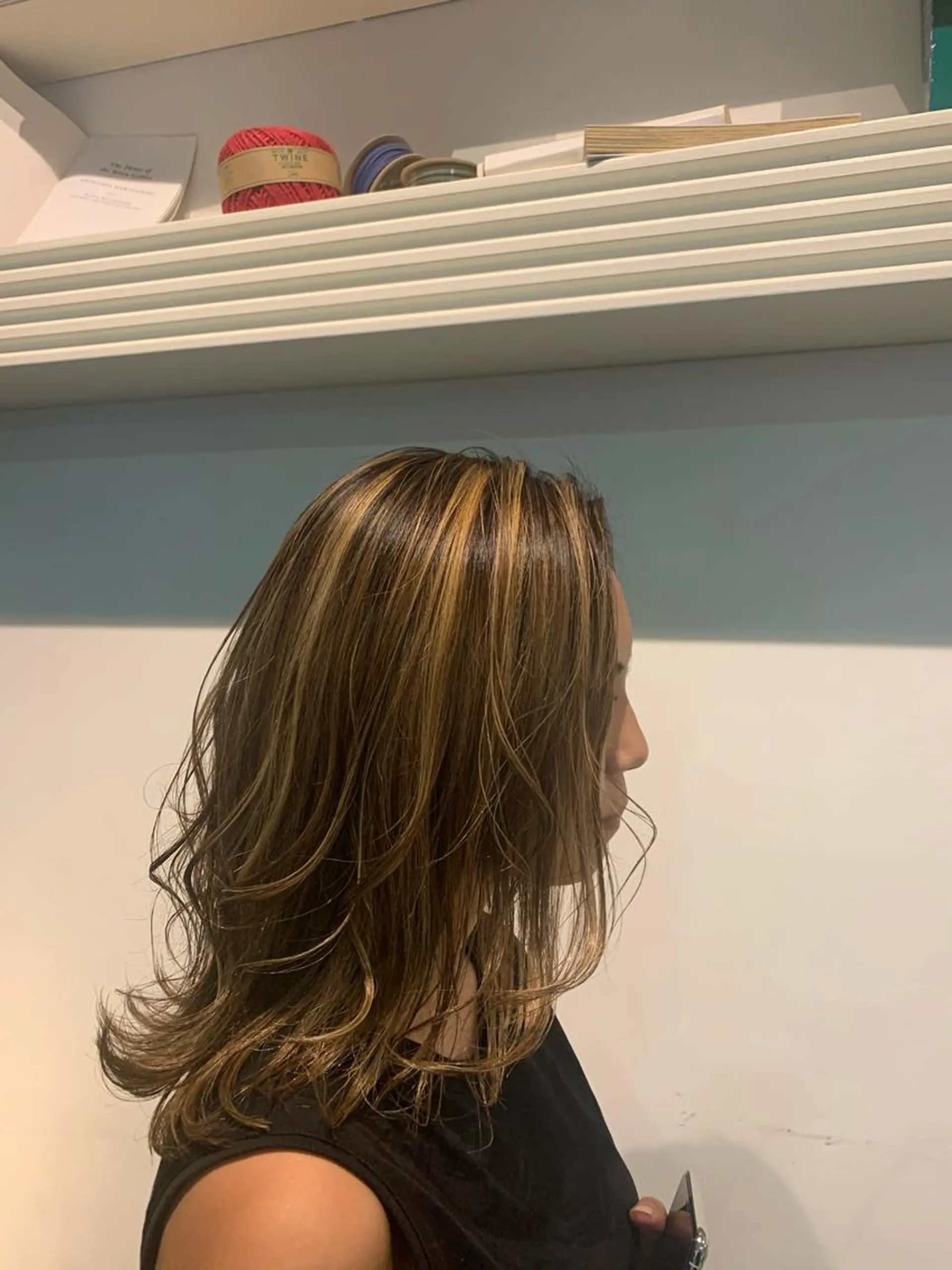 セミロング ハイライト ヘアカラー トリートメント ヘッドスパ ヘアセット 山口 竣也のヘアスタイル
