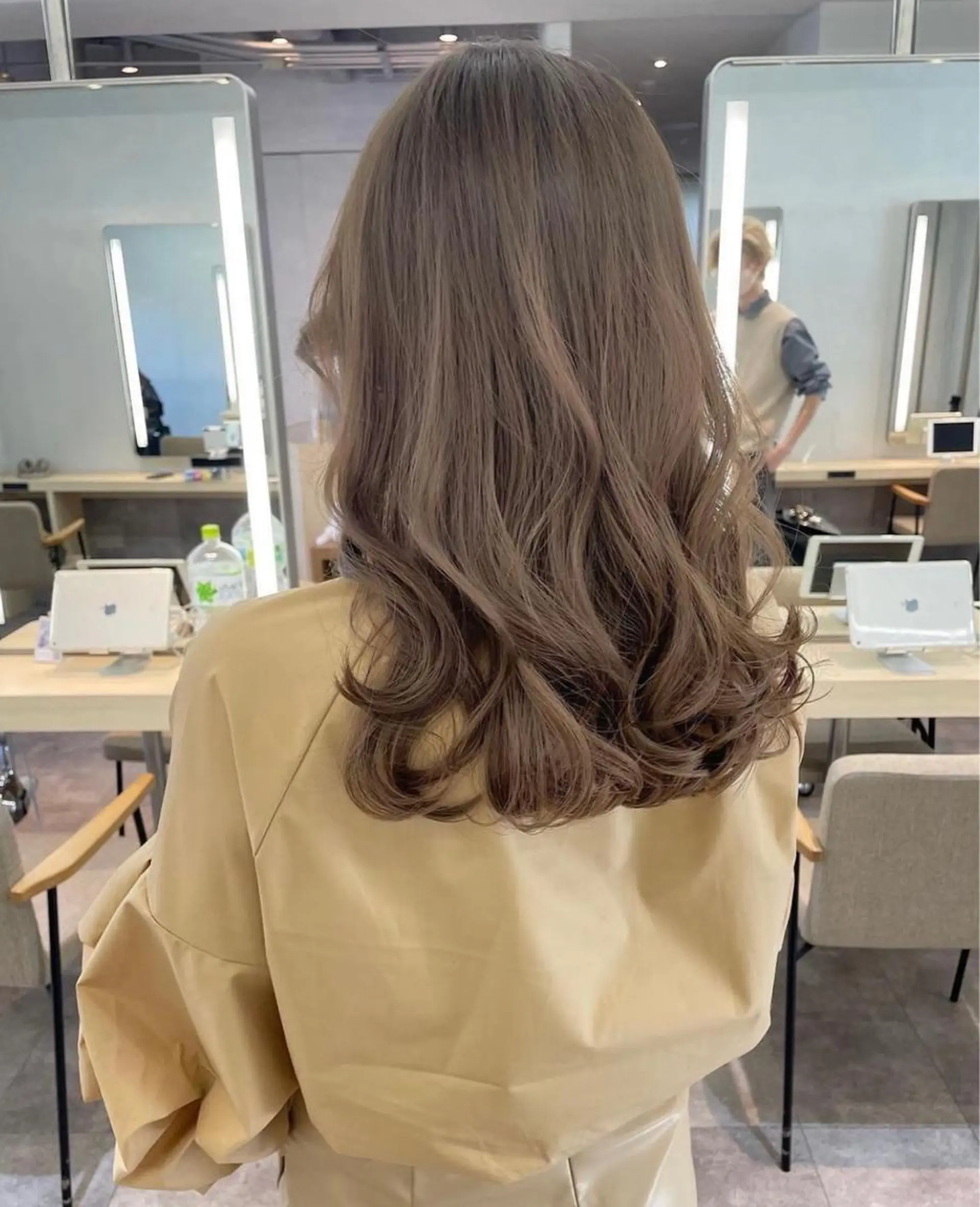 ミディアム カラー 縮毛矯正×韓国ヘア 🇰🇷小笠原のヘアスタイル