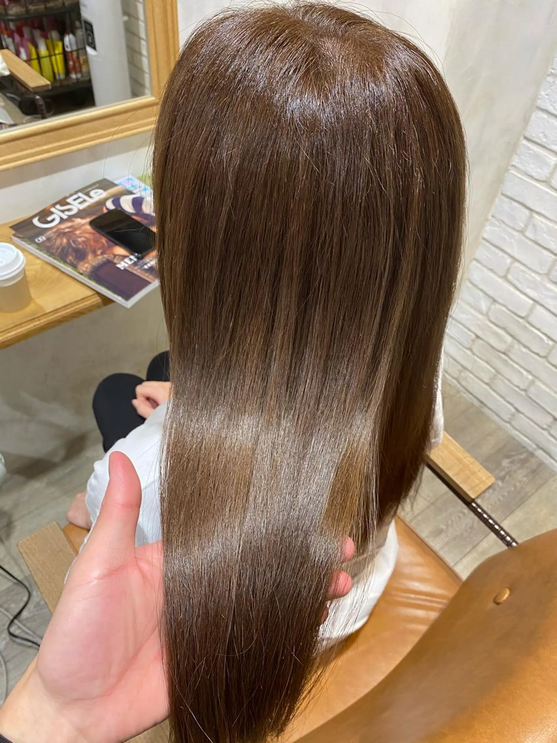 カラー メンズ メンズブリーチ ベージュカラー ブリーチ 透明感カラー 安部 真輝のヘアスタイル