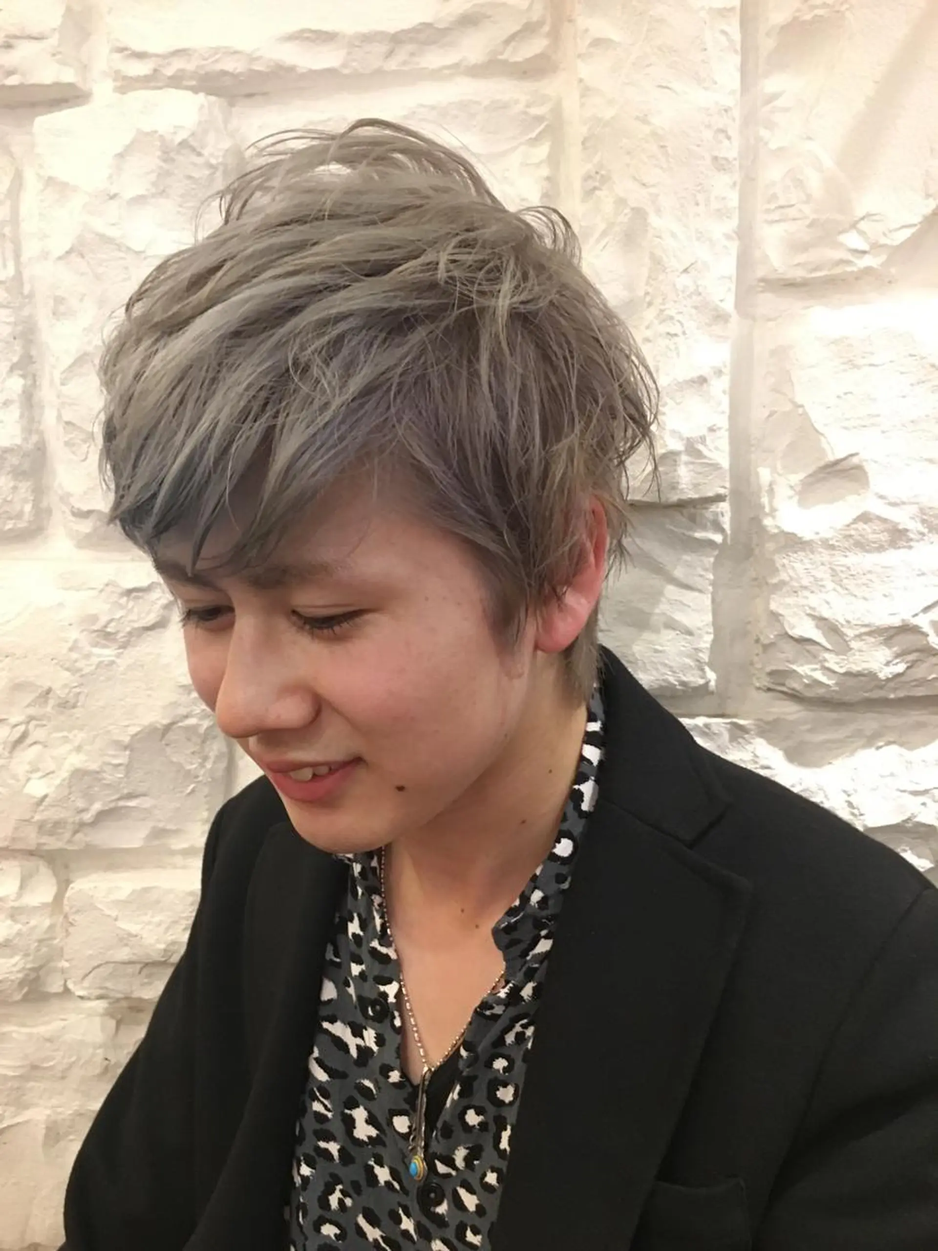 ショート カラー Nao ナオのヘアスタイル