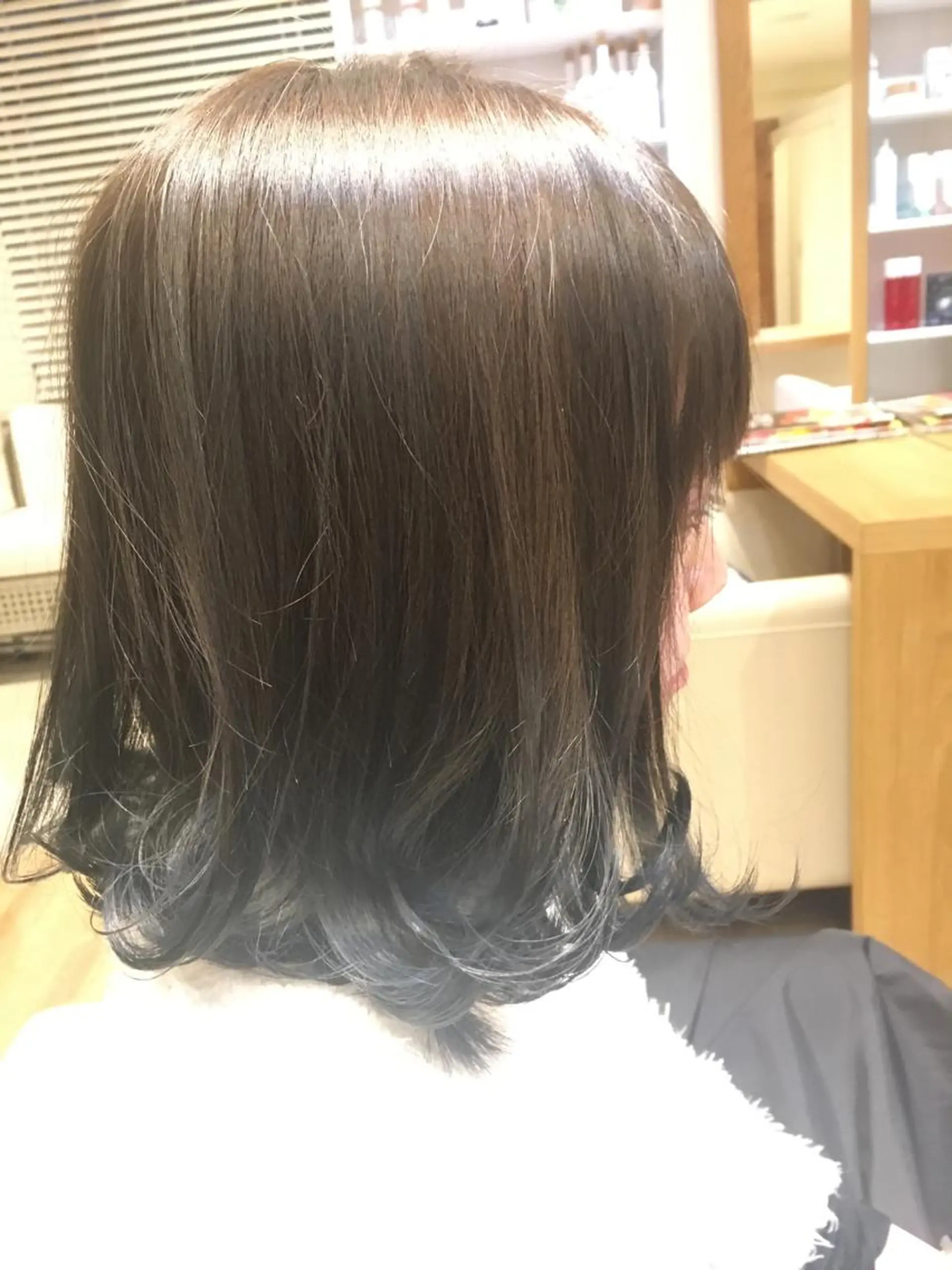 ショート ミディアム セミロング ロング カラー アッシュ ブリーチ ブルーカラー 寺門 達也のヘアスタイル