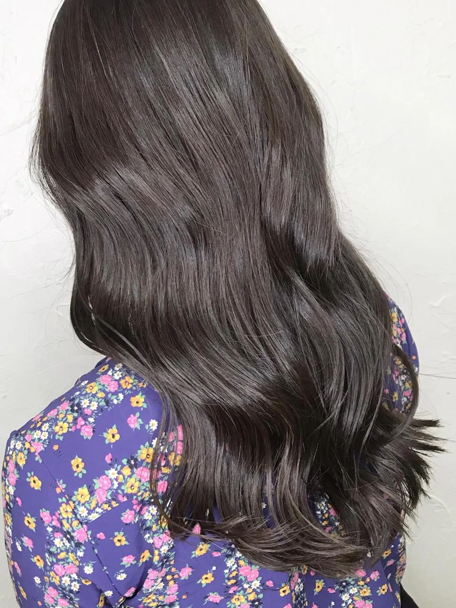 ロング カラー グレージュ くびれヘア ヨシンモリ 韓国風ヘア カット ヘアカラー トリートメント 映える顔周りカット ♥️韓国ヘア"ちぇるのヘアスタイル