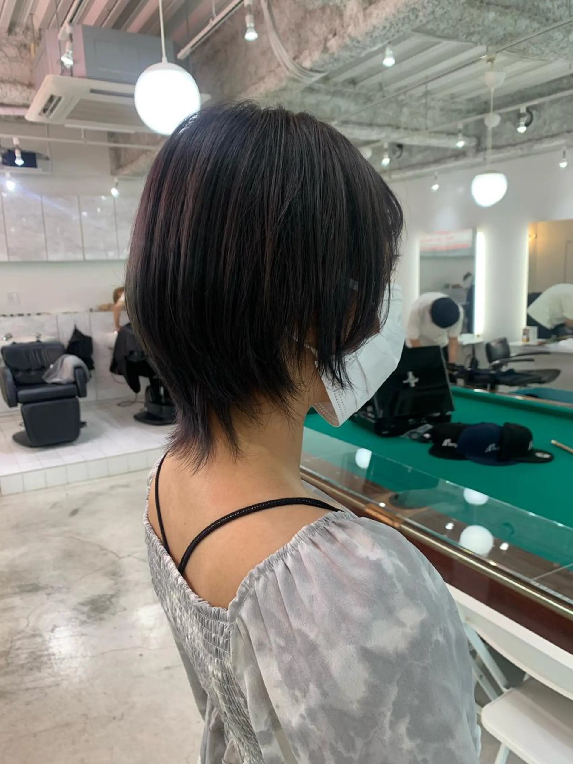 ショート カット ヘアカラー 🧨ブリーチー×ボブ レイヤー💎じゅえるのヘアスタイル