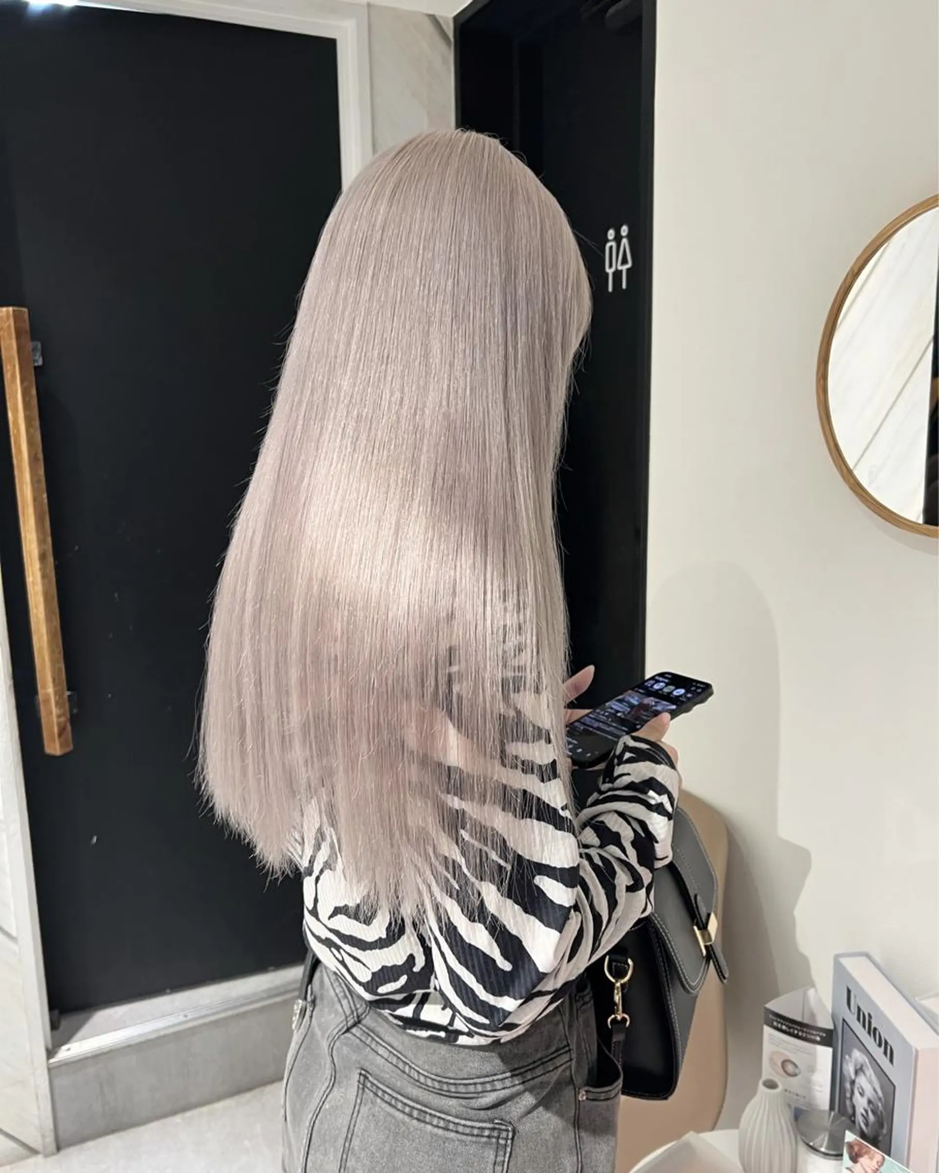 ロング 複雑履歴、デザイン 特化momoのヘアスタイル