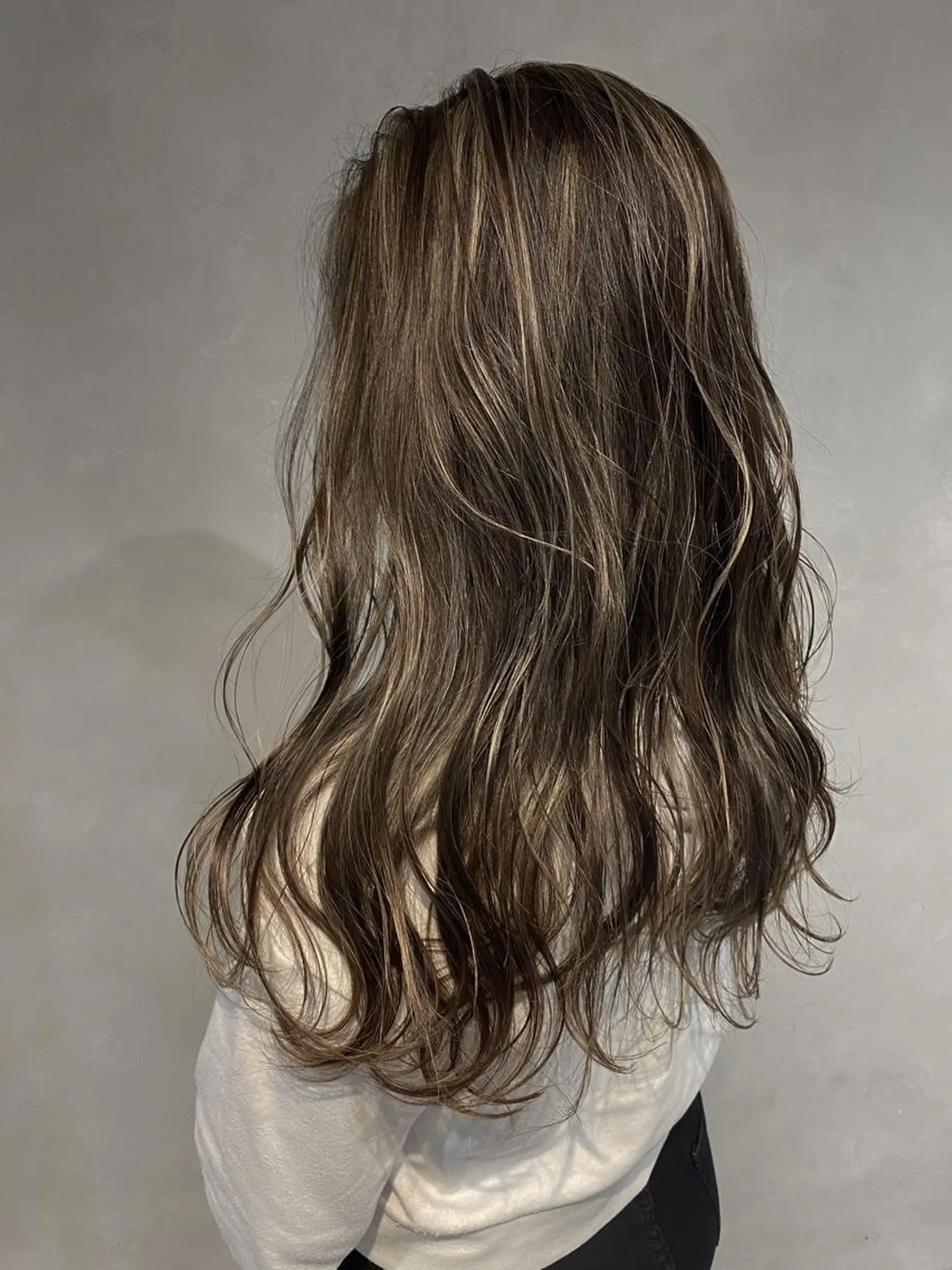ロング カラー カット ヘアカラー トリートメント M IIのヘアスタイル