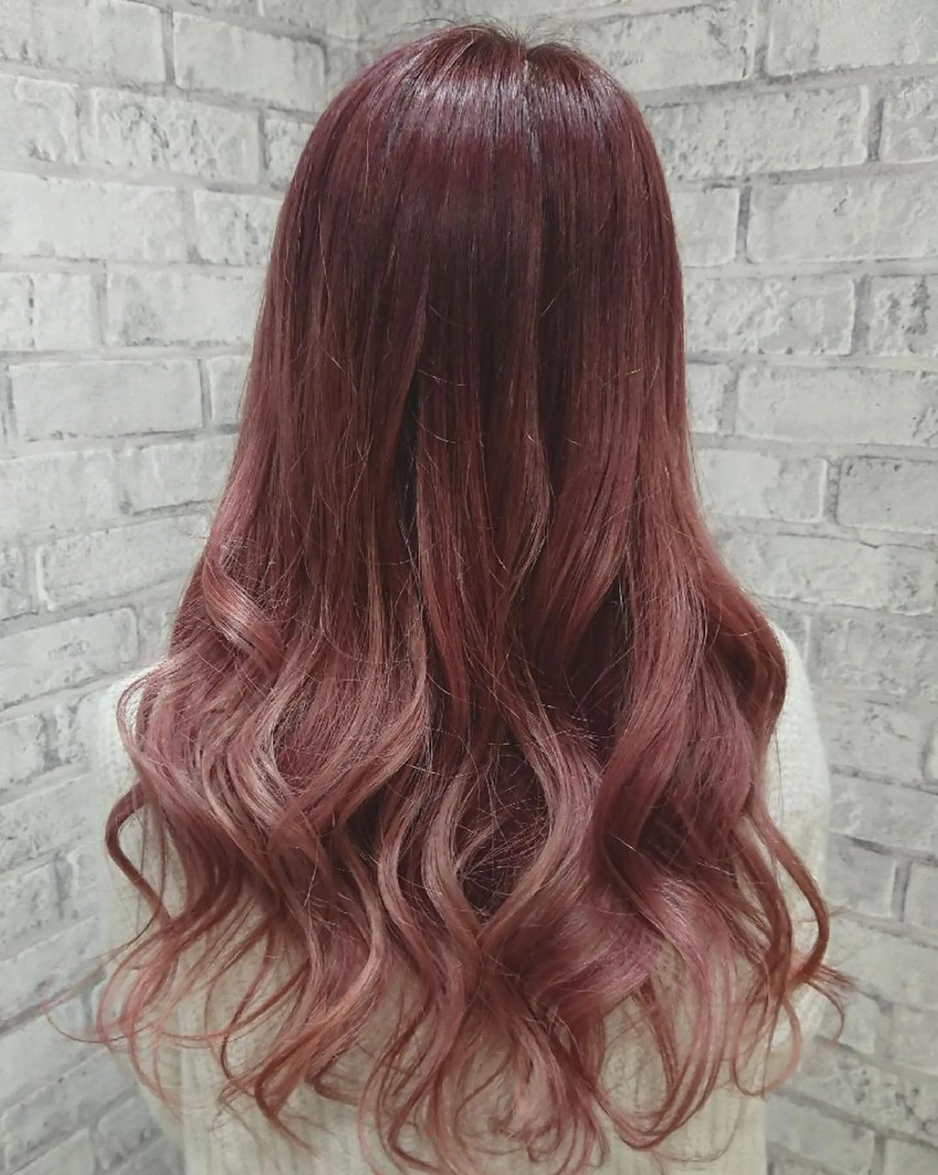 ロング カラー ヘアアレンジ ブリーチ ケアブリーチ グラデーションカラー ピンクカラー カット ヘアカラー トリートメント 秋山 幸太のヘアスタイル