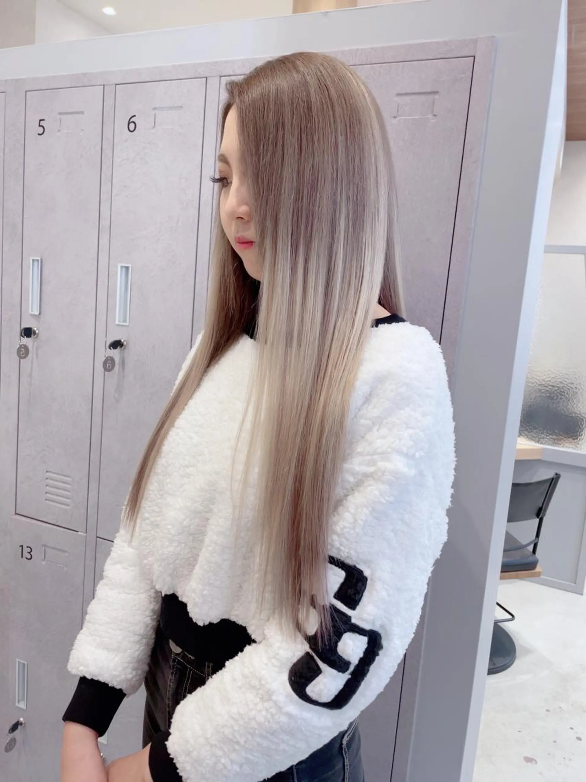 ロング カラー シールエクステ グラデーションカラー エクステ matsuzawa mihoのヘアスタイル