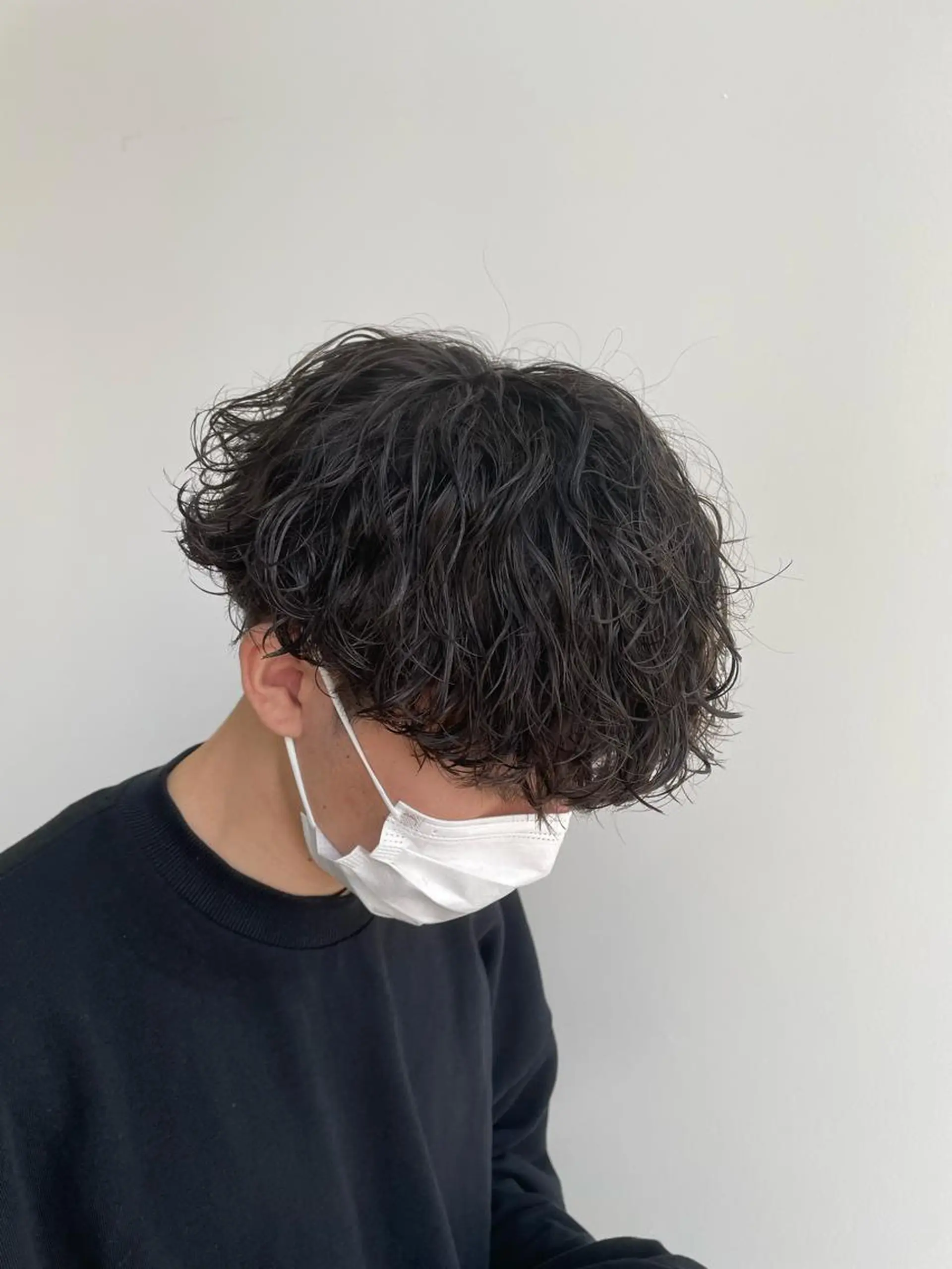 ミディアム パーマ メンズ カット パーマ 🔥縦落ちツイスパ 🔥鈴木健紀のヘアスタイル
