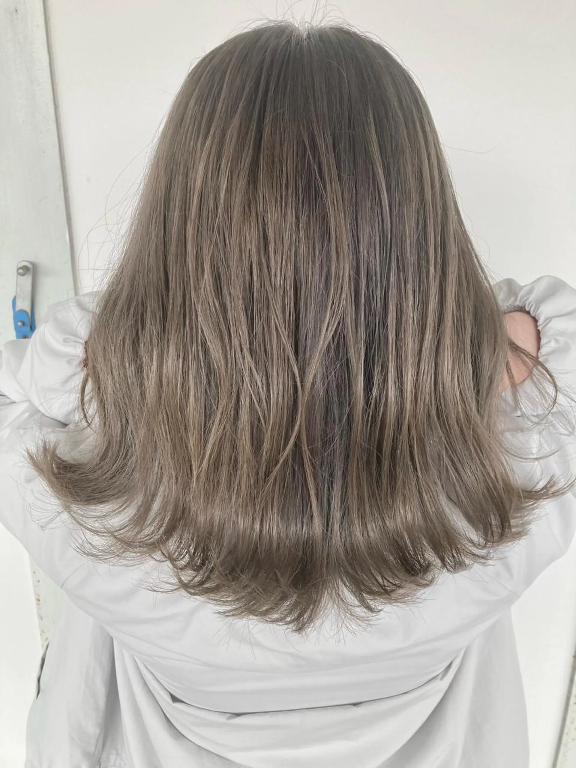 ミディアム タカツド ユウキのヘアスタイル
