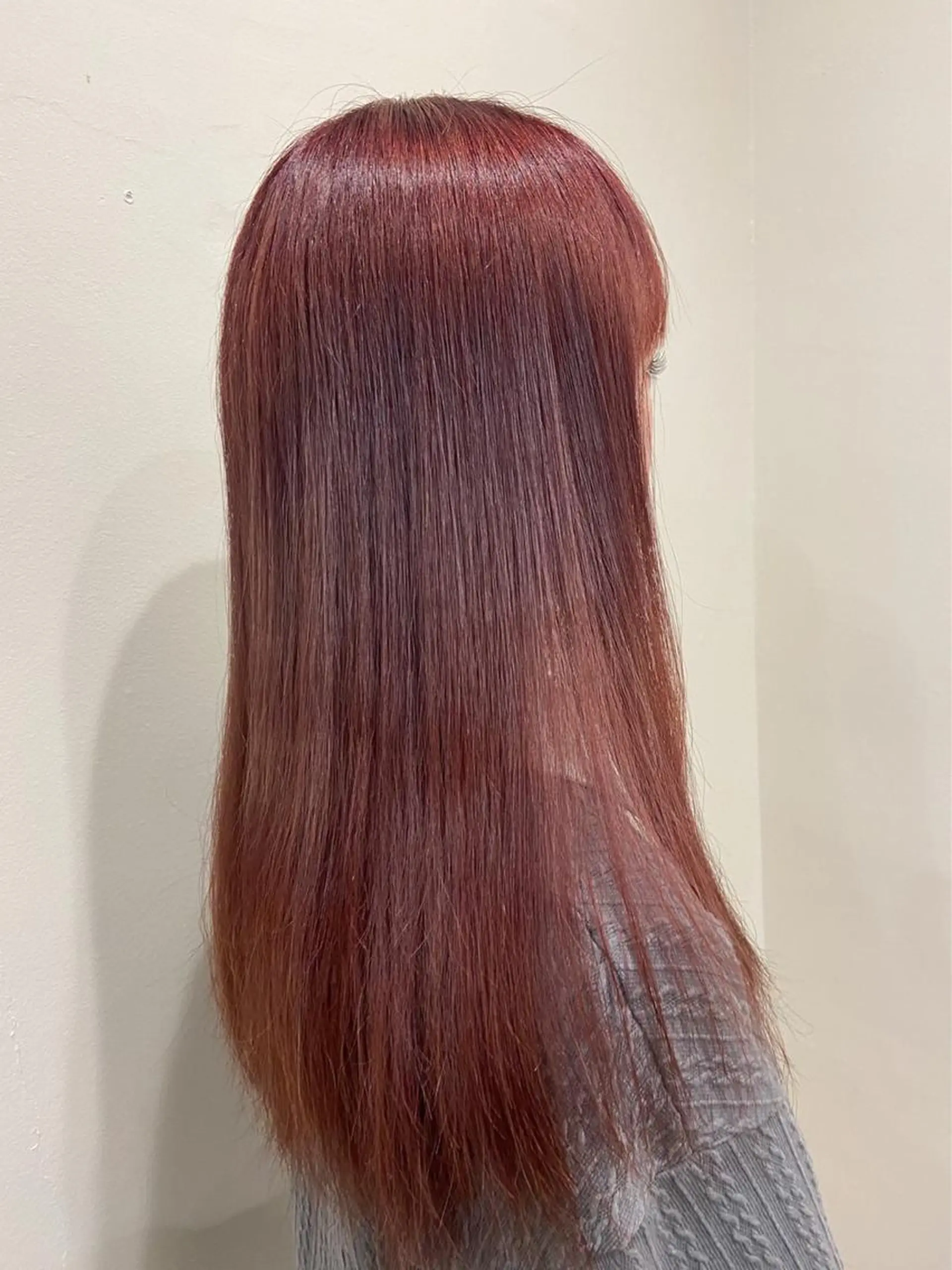 ロング カラー ブラウンカラー ピンクカラー ピンクブラウン トリートメント ヘアカラー トリートメント mugelca e'n所属・ワタナベ リリコのヘアスタイル