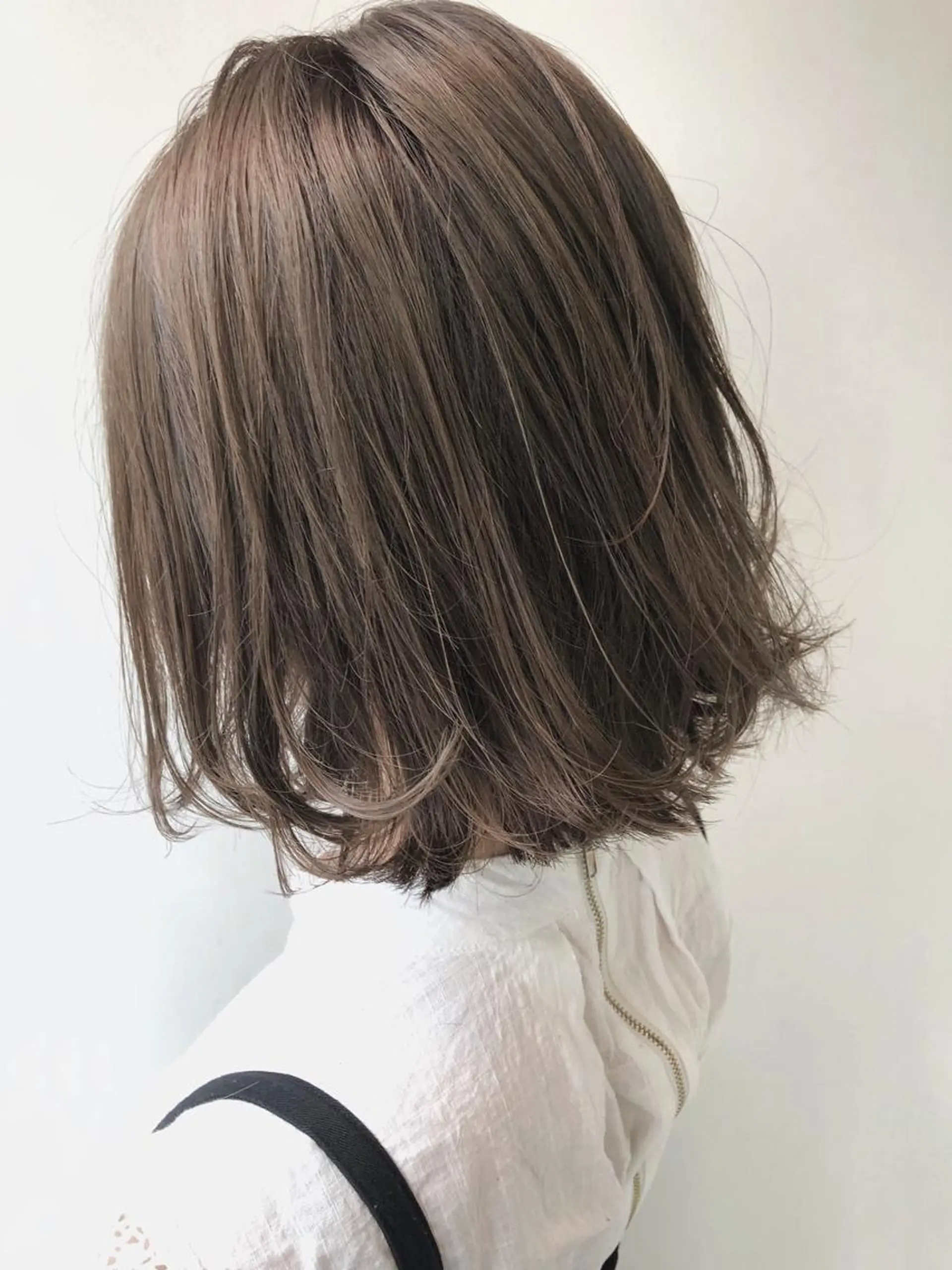 ショート カラー パーマ ヘアアレンジ ベージュカラー Mira by greenのヘアスタイル