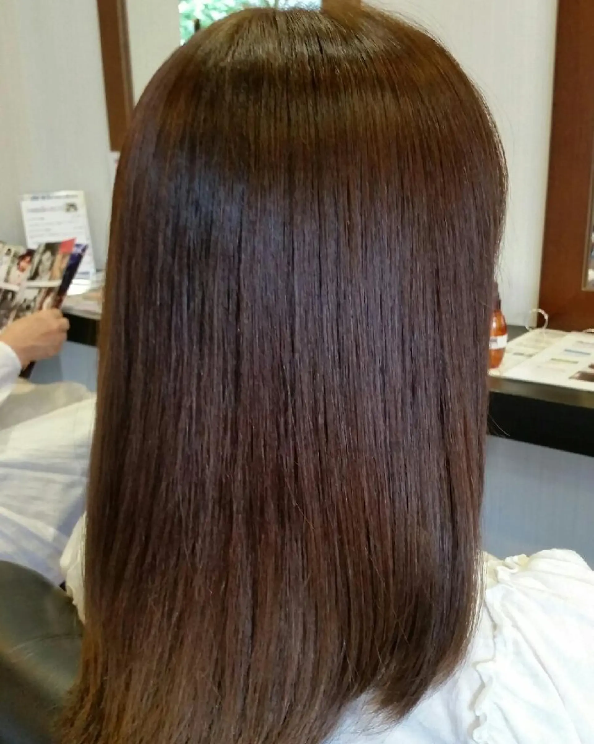 セミロング カット 縮毛矯正 トリートメント 山中 誠一朗のヘアスタイル