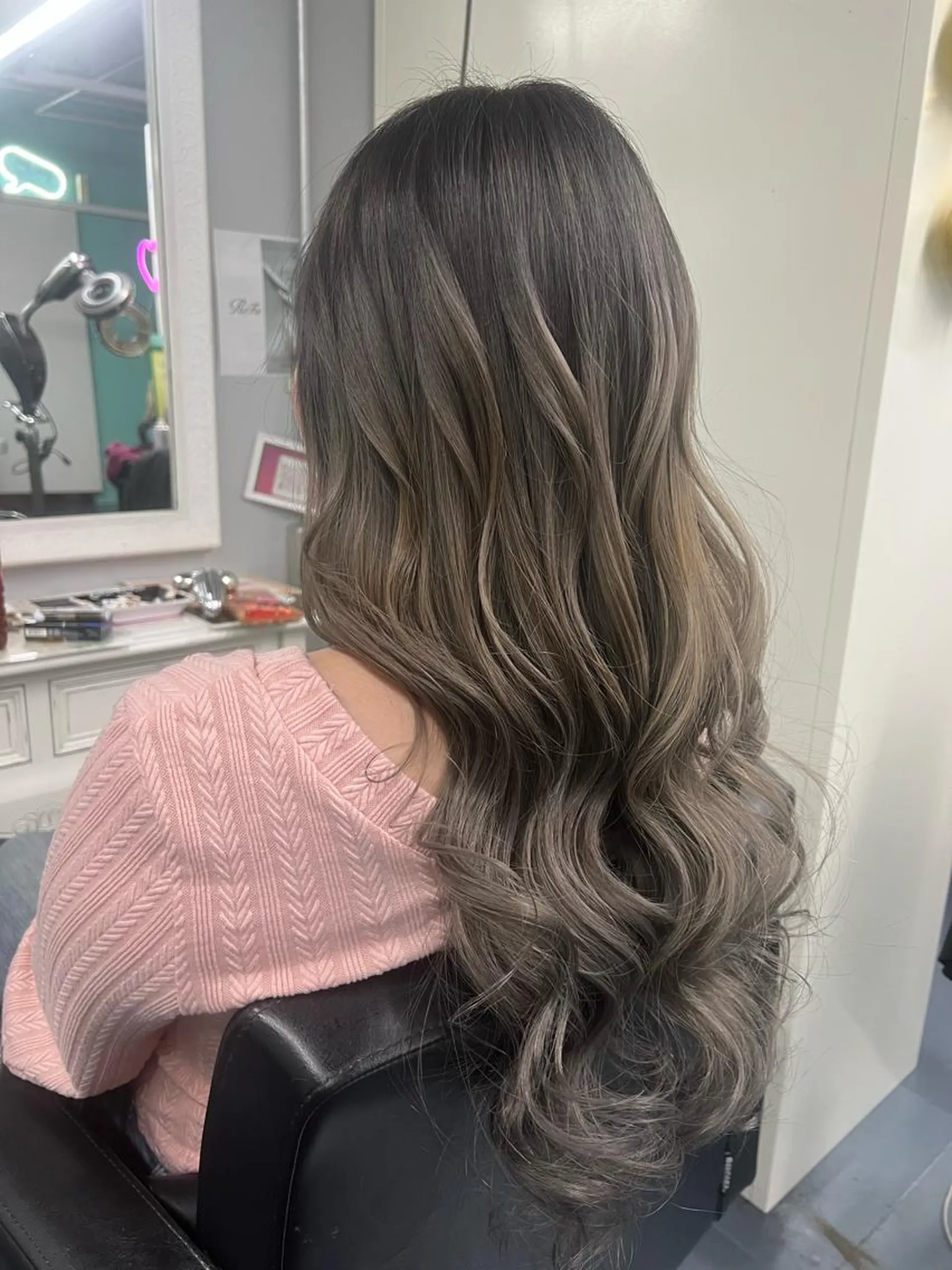 ロング ハイライト asuin所属・Ｋ. NOKKIのヘアスタイル