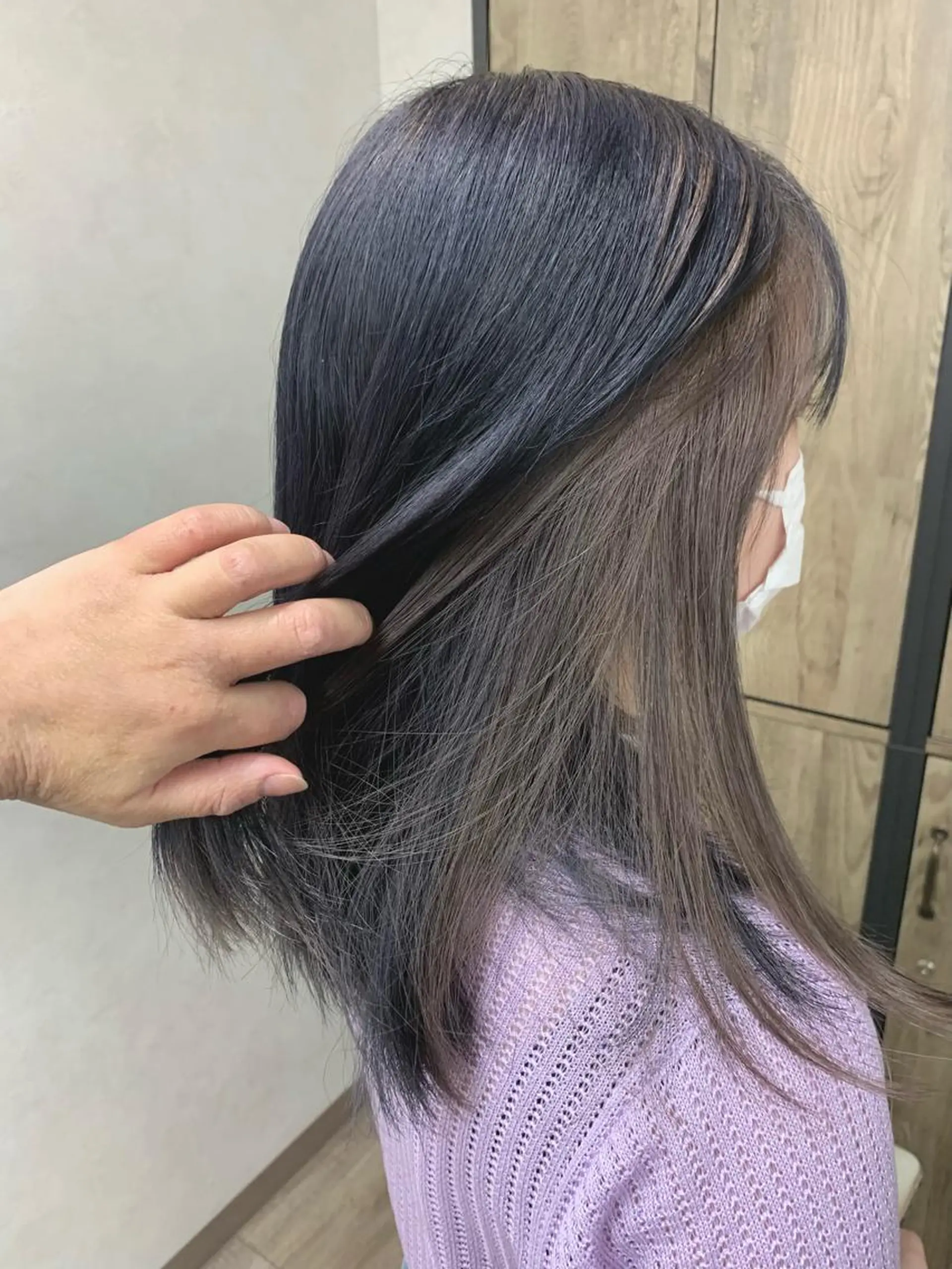 カラー バレイヤージュ 黒髪 ブリーチ ブルーカラー ブルーブラック 🌷かわばた めい🌷のヘアスタイル