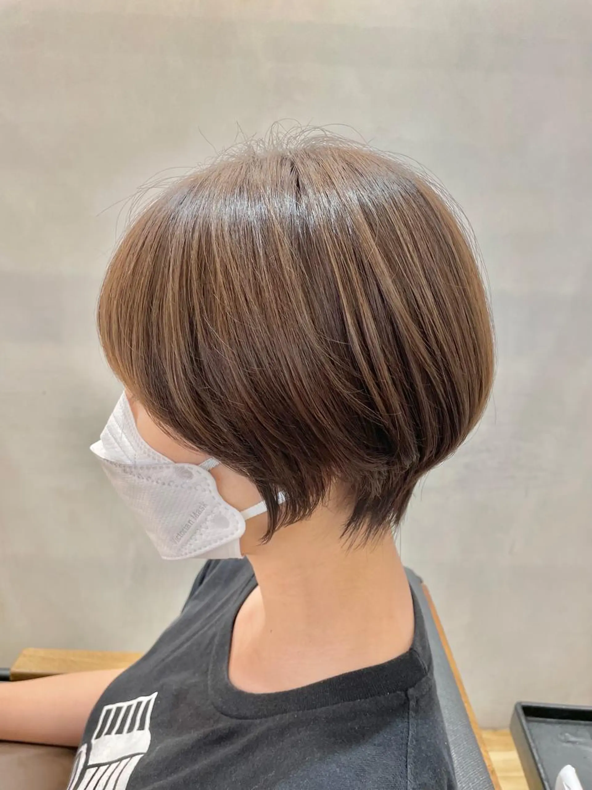 ショート ショートボブ 丸みショート ボブ ハイライト 髪質改善 カット ヘアカラー シノハラ ガクト ショート/白髪ぼかしのヘアスタイル
