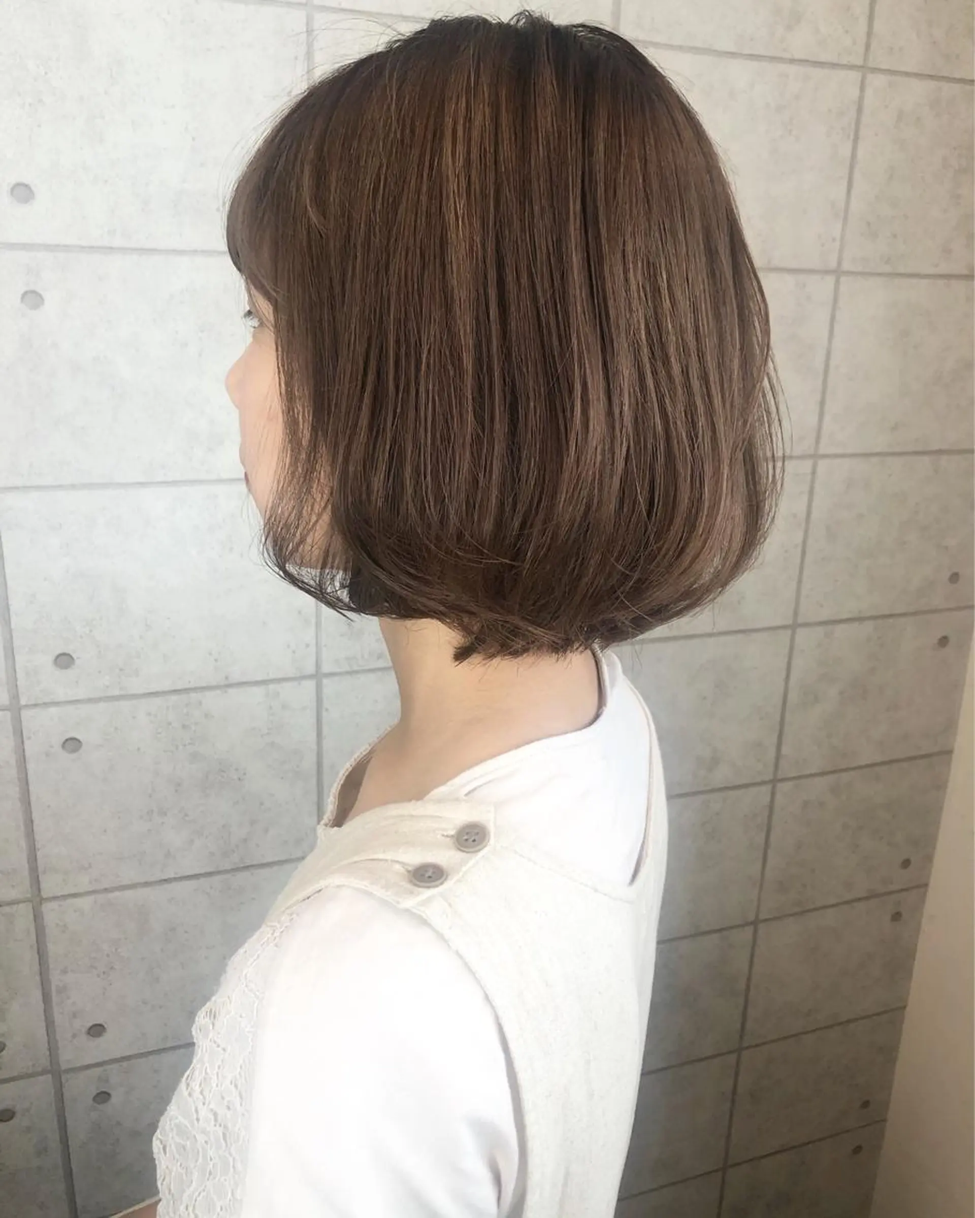 ショート カラー グレージュ カット ヘアカラー パーマ 縮毛矯正 トリートメント 西本 夏美のヘアスタイル